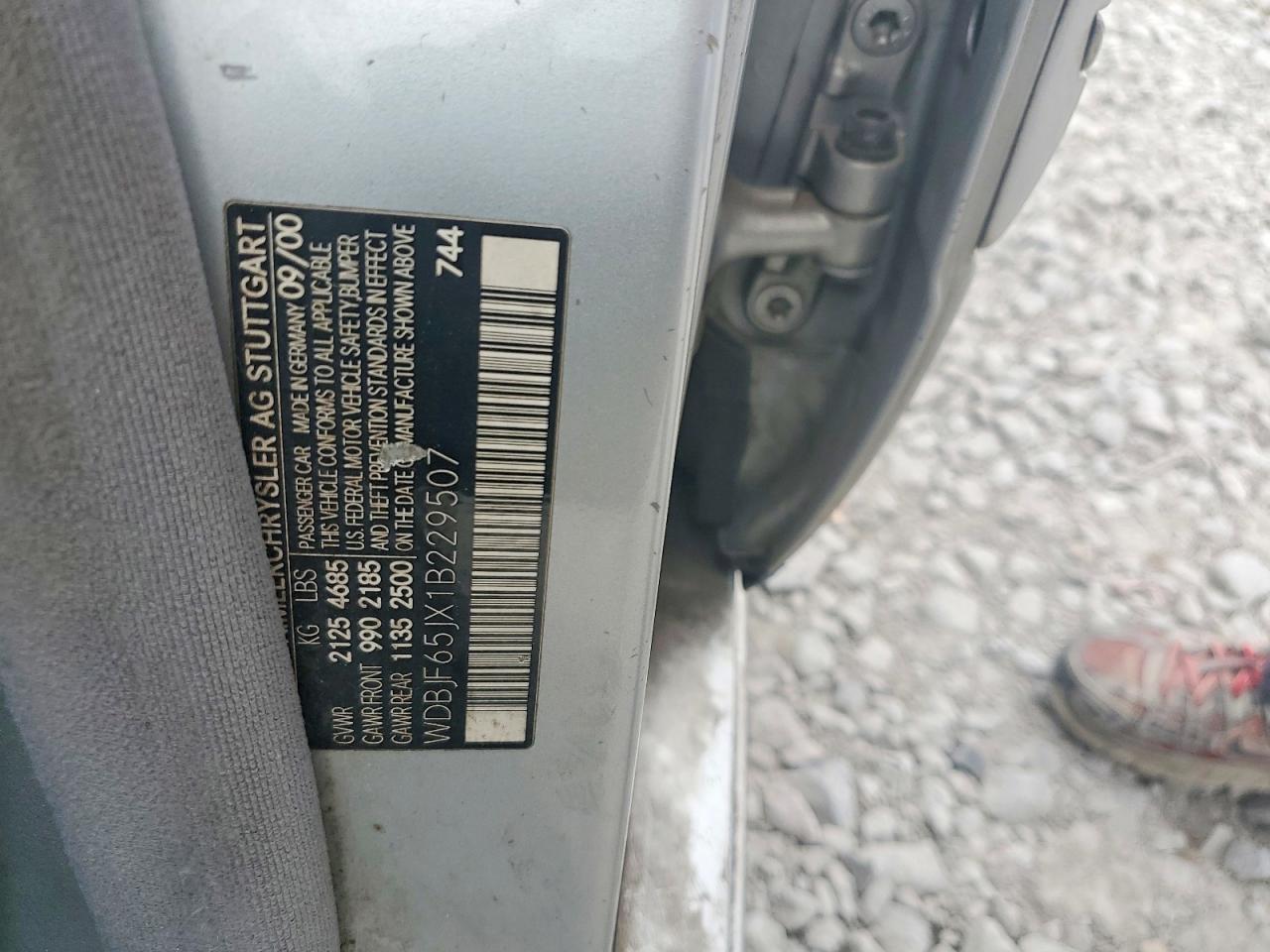 2001 Mercedes-benz E 320 Silver vin: WDBJF65JX1B229507