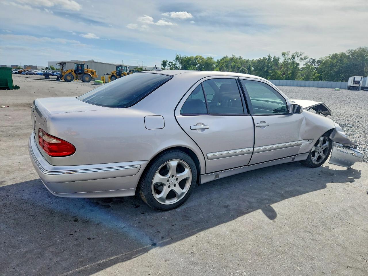 2002 Mercedes-benz E 320 Silver vin: WDBJF65JX2B494963