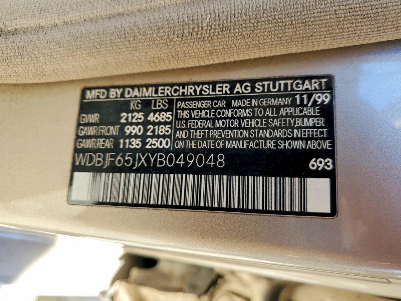 2000 Mercedes-benz E 320 Gold vin: WDBJF65JXYB049048