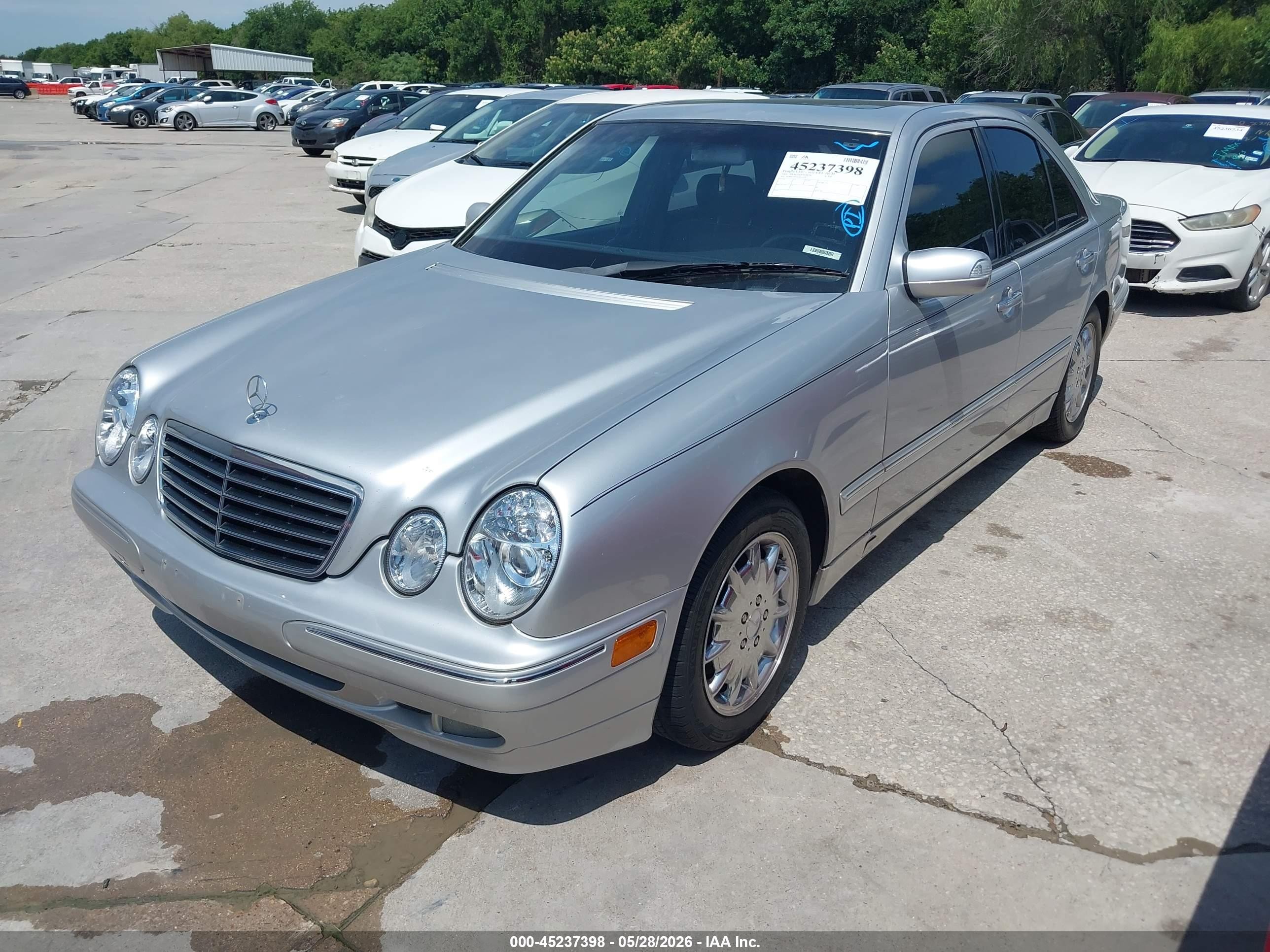 2000 Mercedes-benz E 320 Серый vin: WDBJF65JXYB096578