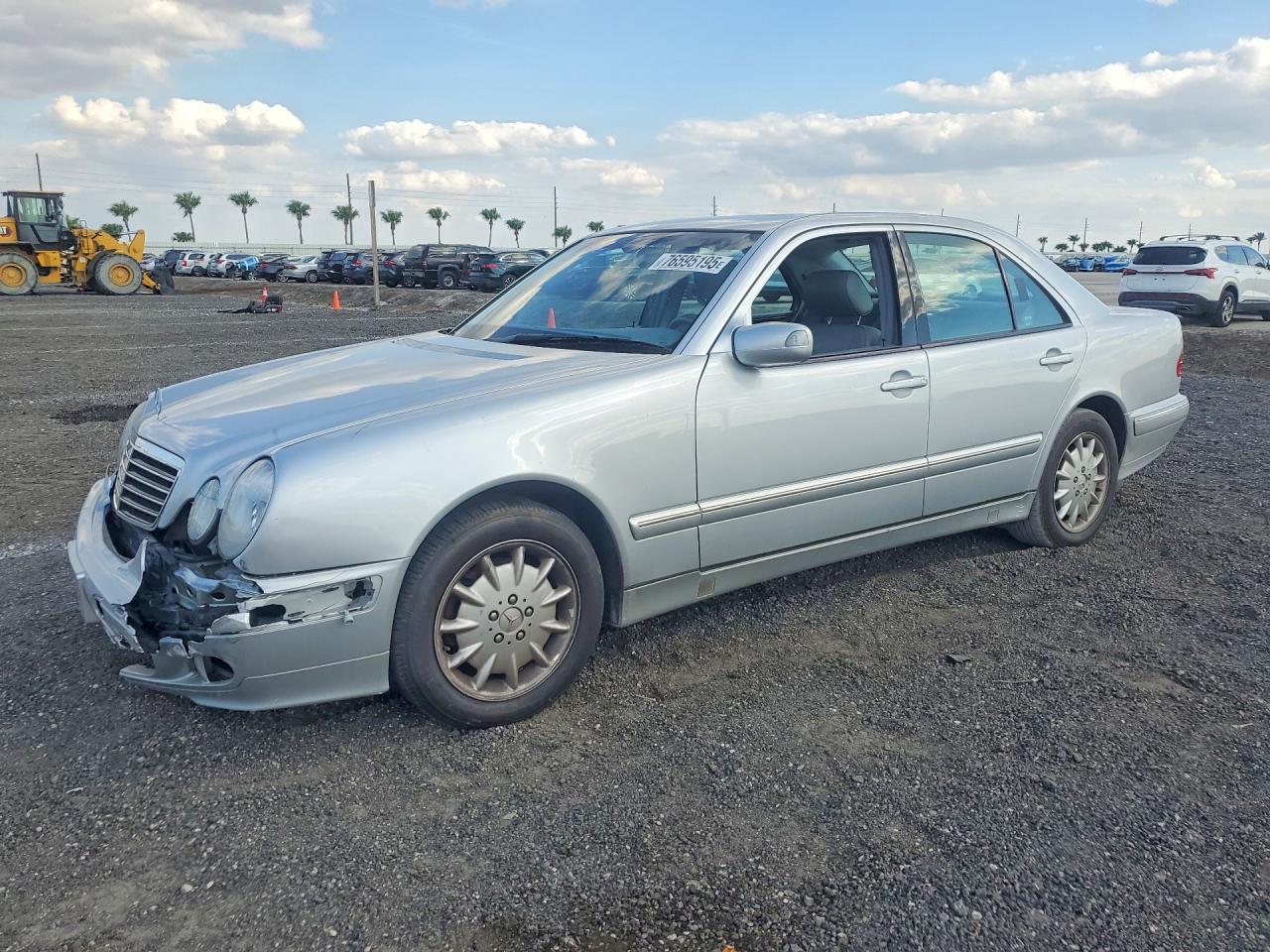 2000 Mercedes-benz E 320 Серебряный vin: WDBJF65JXYB134262