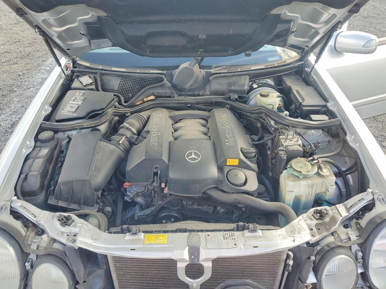 2000 Mercedes-benz E 320 Серебряный vin: WDBJF65JXYB134262