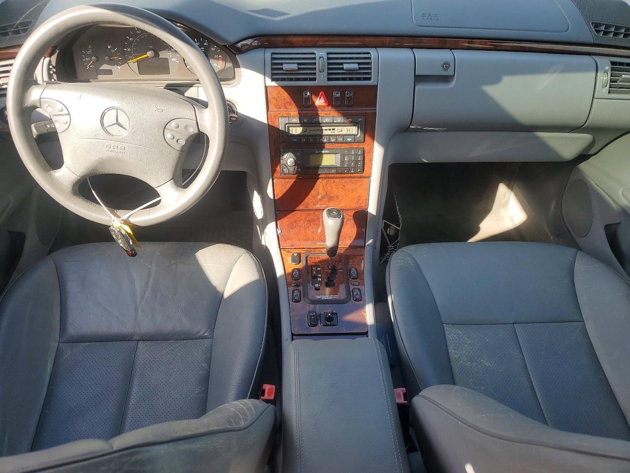 2000 Mercedes-benz E 320 Серебряный vin: WDBJF65JXYB134262