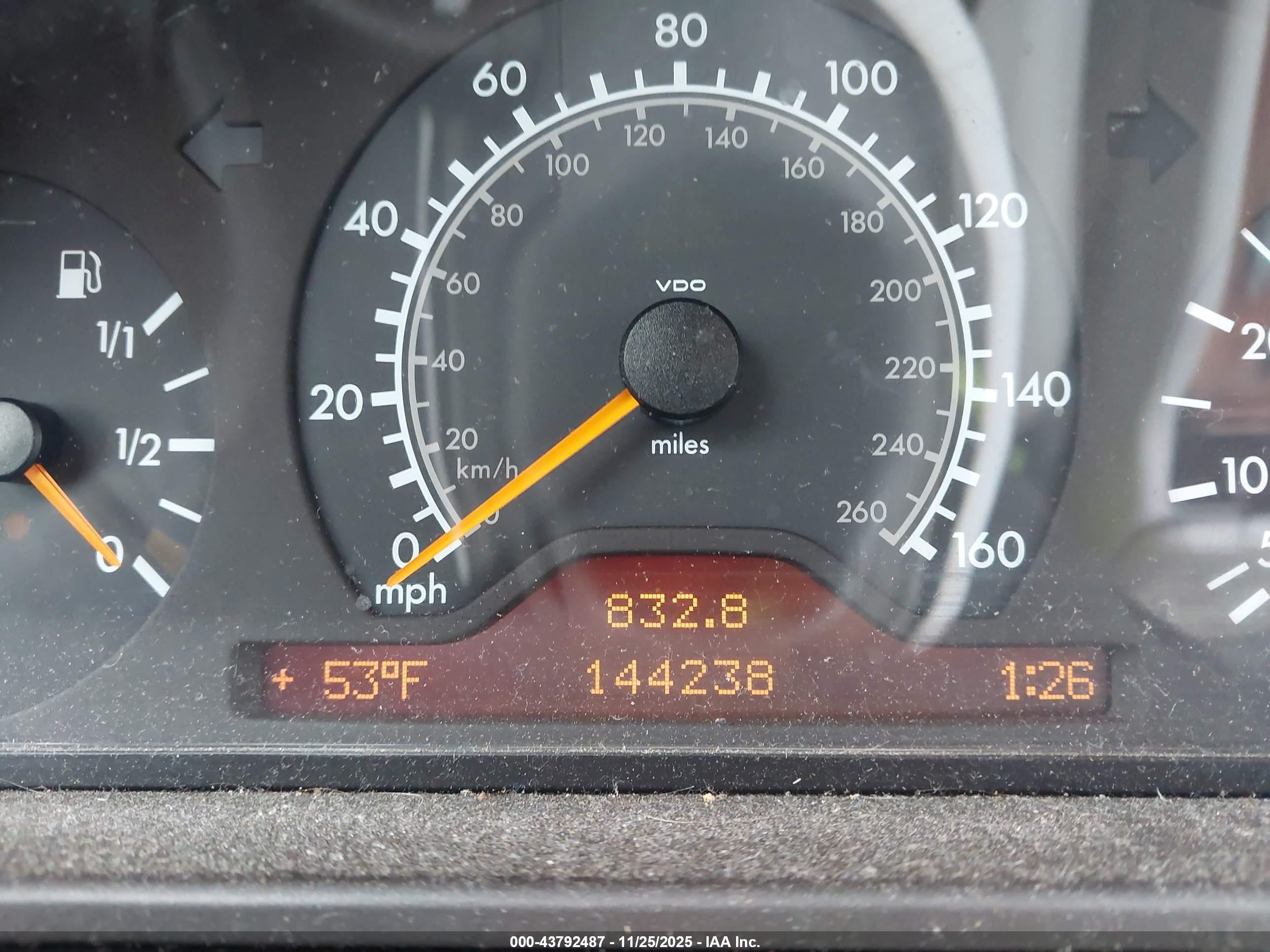 1998 Mercedes-benz E 430   Серебряный vin: WDBJF70F4WA696539