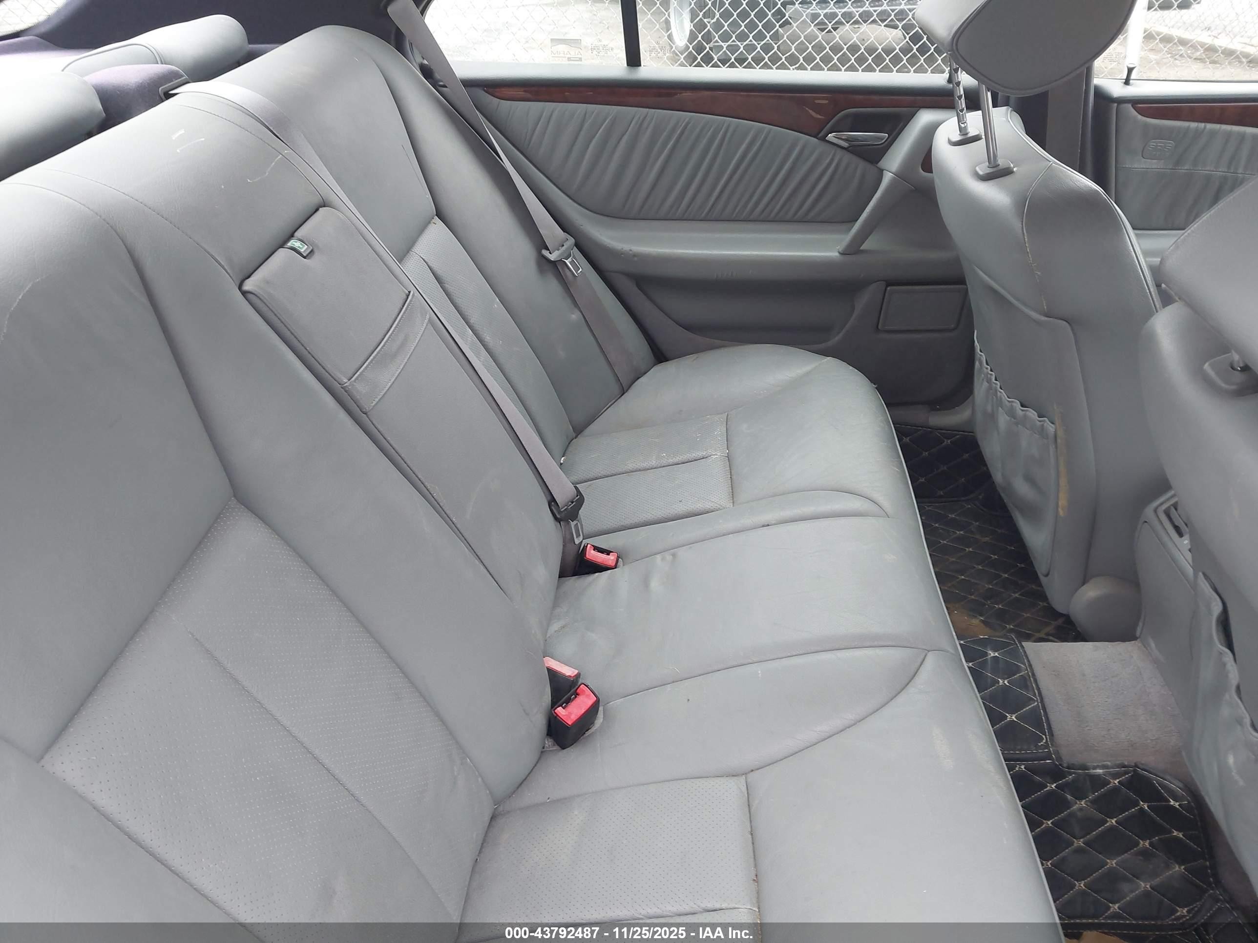 1998 Mercedes-benz E 430   Серебряный vin: WDBJF70F4WA696539