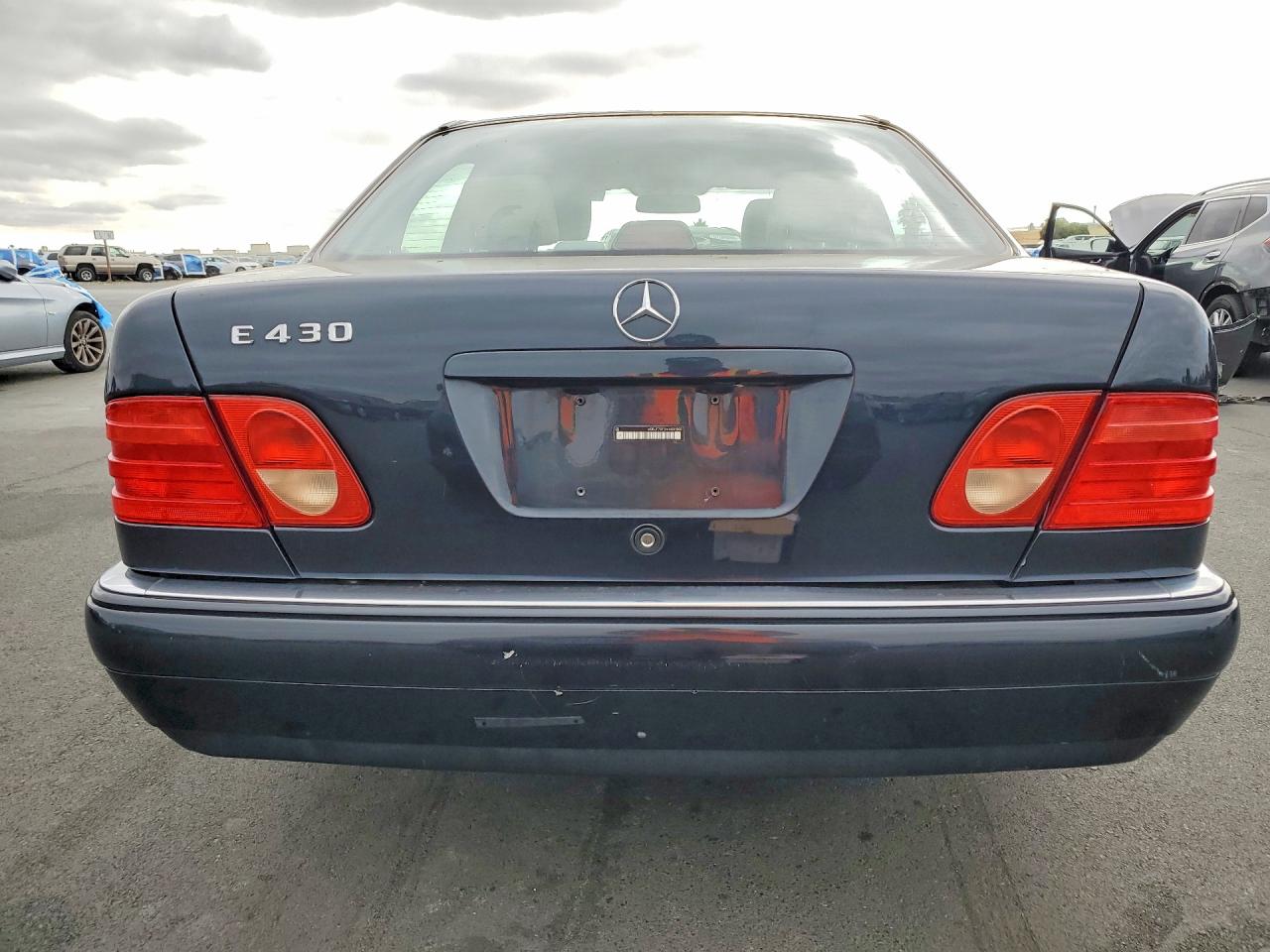 1998 Mercedes-benz E 430 Blue vin: WDBJF70F9WA691966
