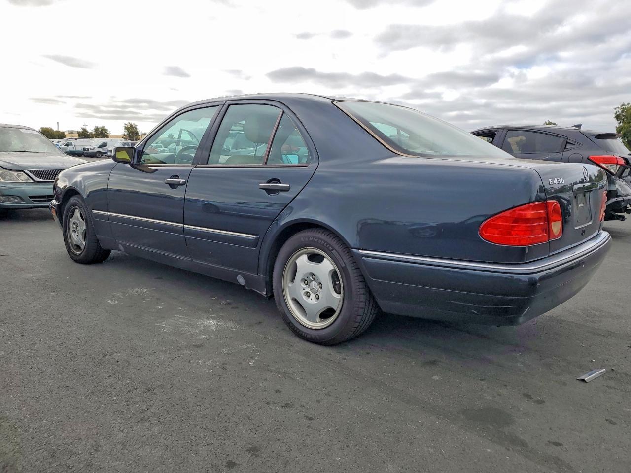1998 Mercedes-benz E 430 Blue vin: WDBJF70F9WA691966