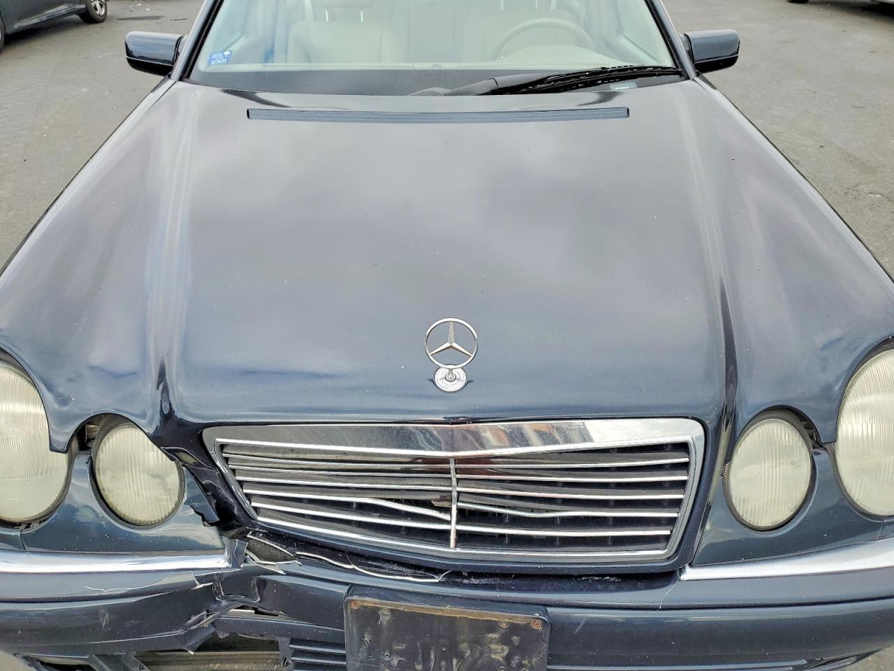1998 Mercedes-benz E 430 Blue vin: WDBJF70F9WA691966