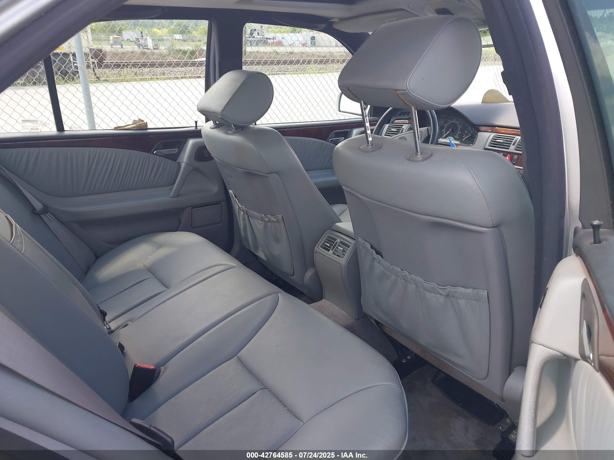 1998 Mercedes-benz E 430   Silver vin: WDBJF70FXWA603071