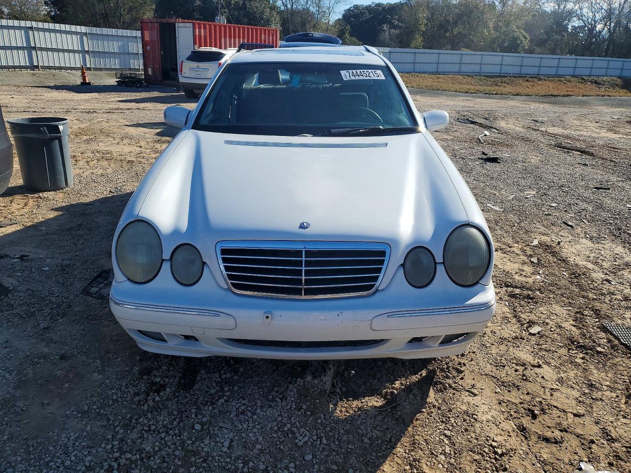 2000 Mercedes-benz E 430 White vin: WDBJF70G3YA955176