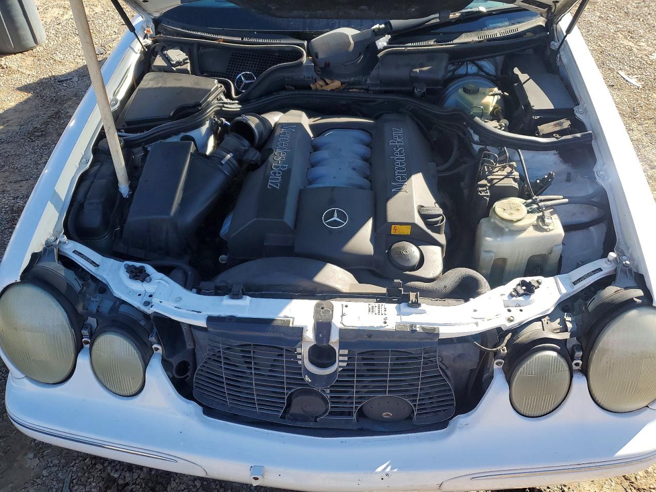 2000 Mercedes-benz E 430 White vin: WDBJF70G3YA955176