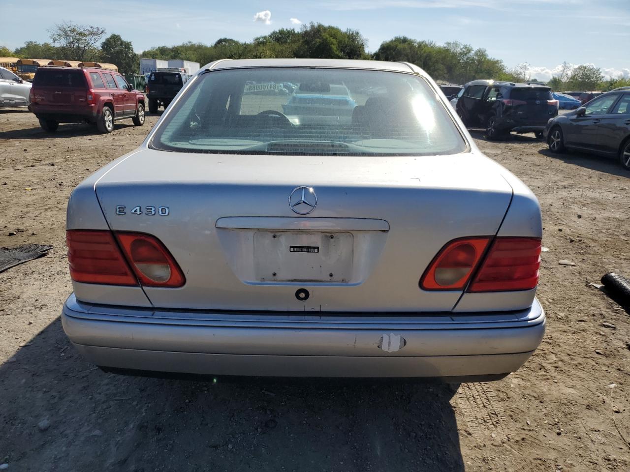 1999 Mercedes-benz E 430 Silver vin: WDBJF70H1XA731167