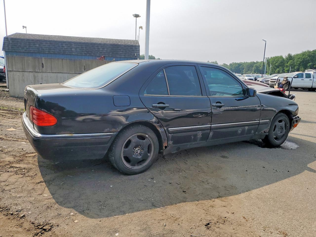 1999 Mercedes-benz E 430 Black vin: WDBJF70H2XA890294