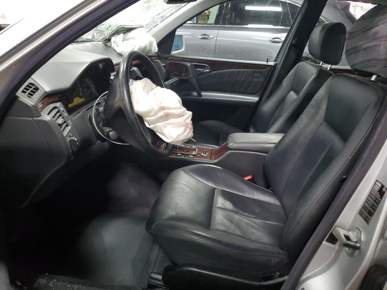 1999 Mercedes-benz E 430 Silver vin: WDBJF70H5XA734931