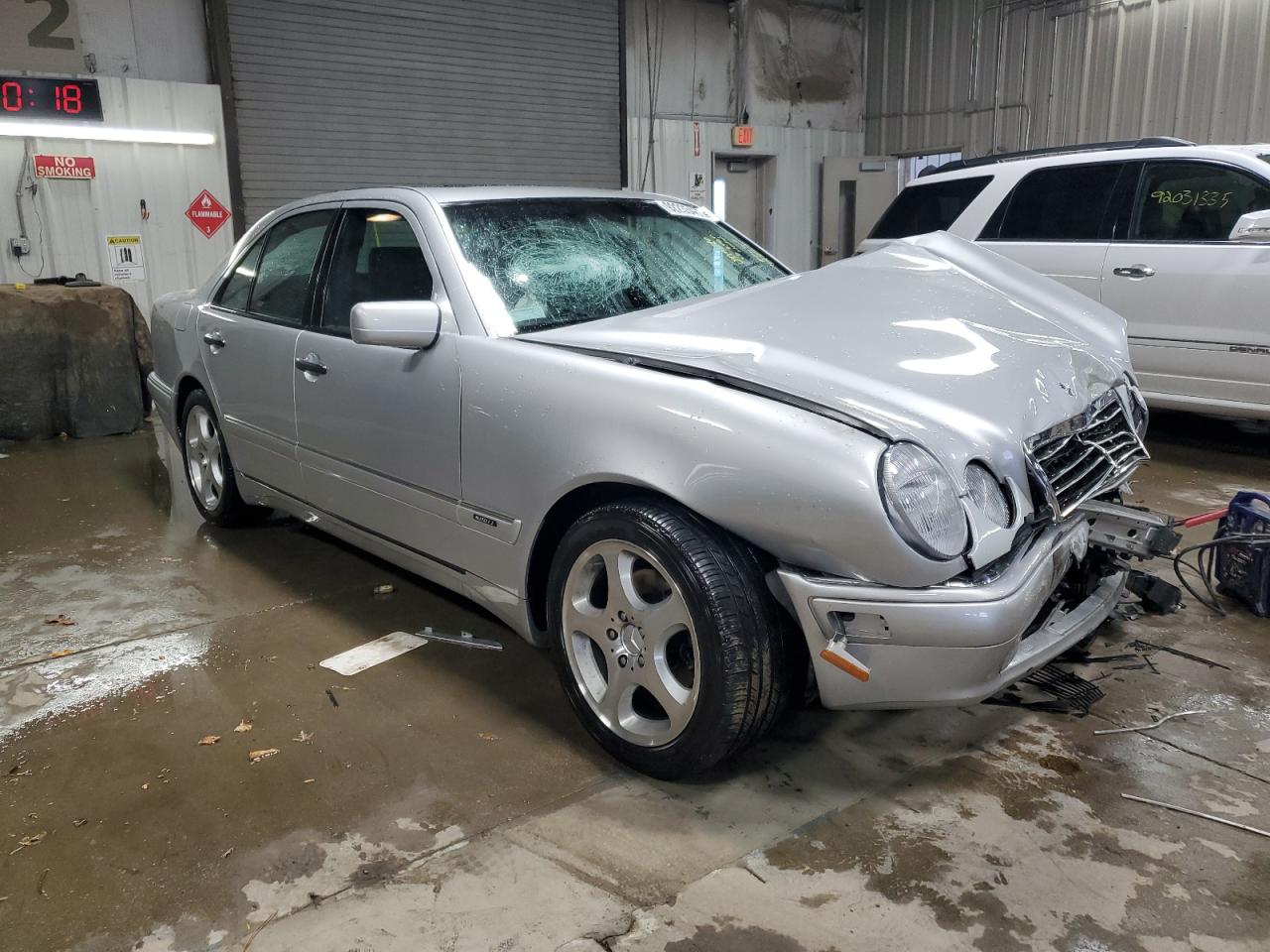 1999 Mercedes-benz E 430 Silver vin: WDBJF70H5XA734931