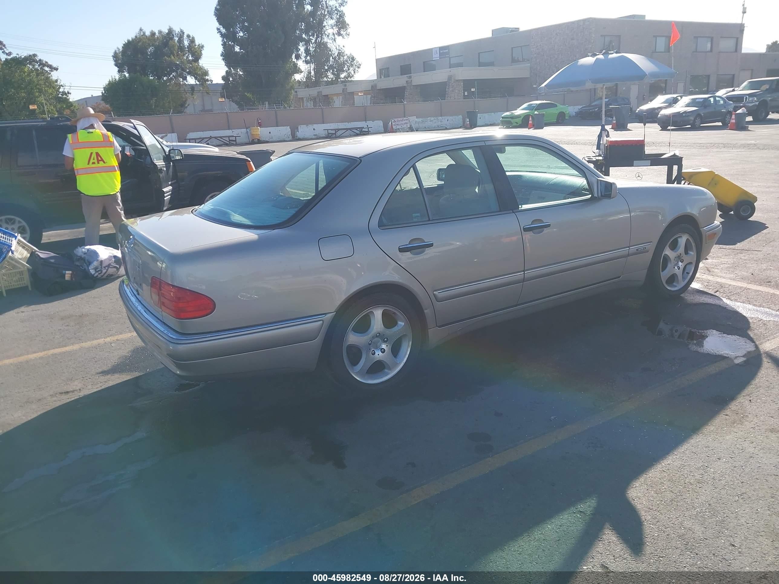 1999 Mercedes-benz E 430   Brown vin: WDBJF70H5XA828646