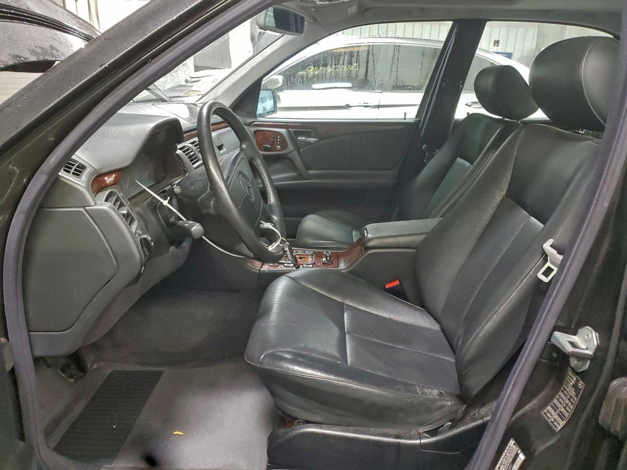 1999 Mercedes-benz E 430 Черный vin: WDBJF70H5XA944851