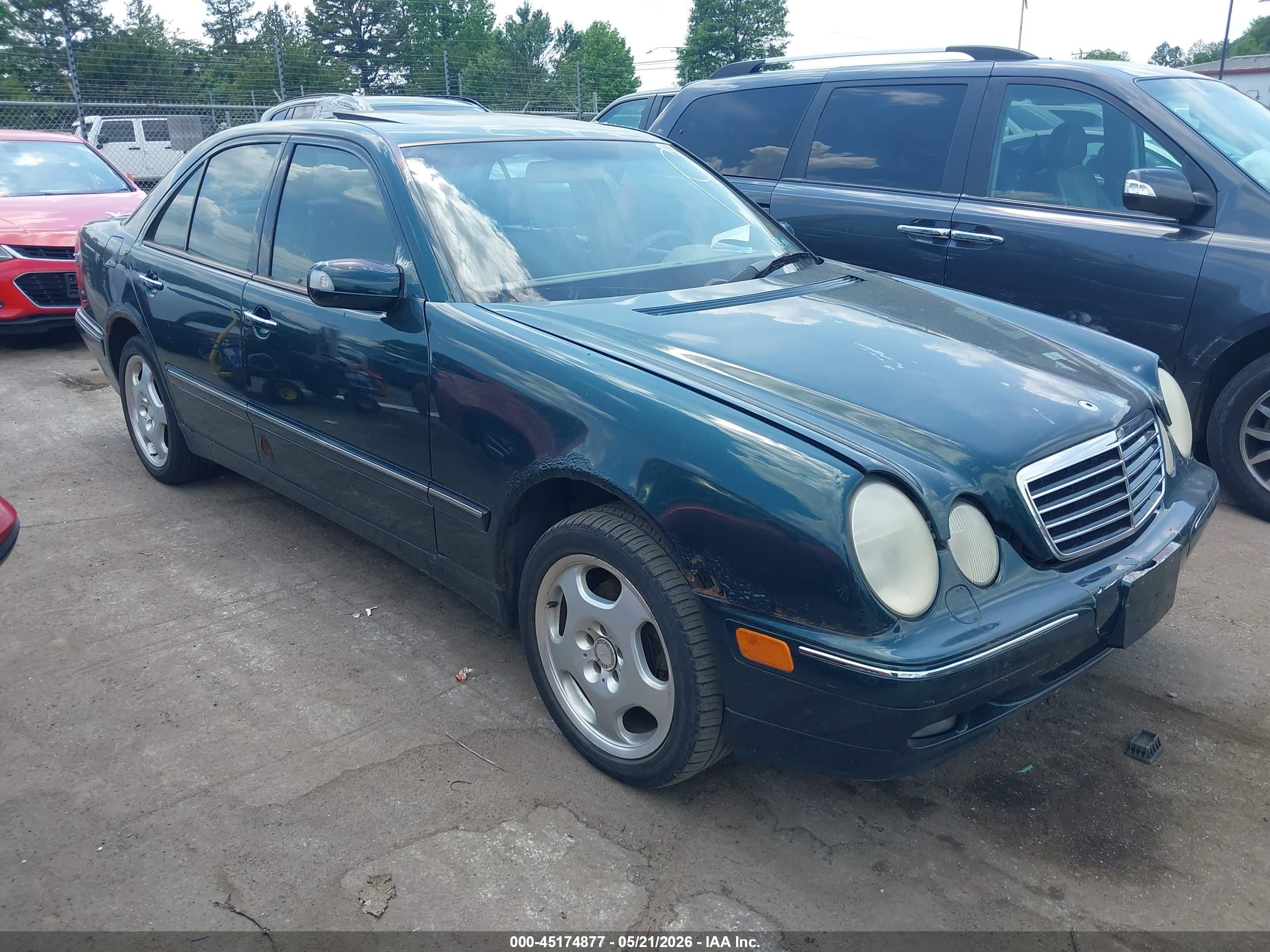 WDBJF70J02B489512