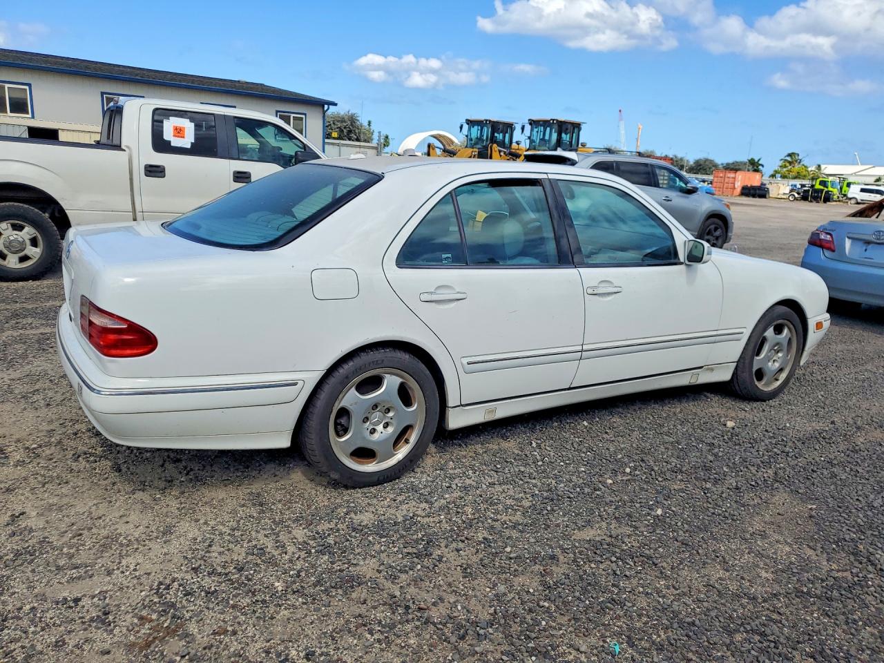 2000 Mercedes-benz E 430 White vin: WDBJF70J0YB034491