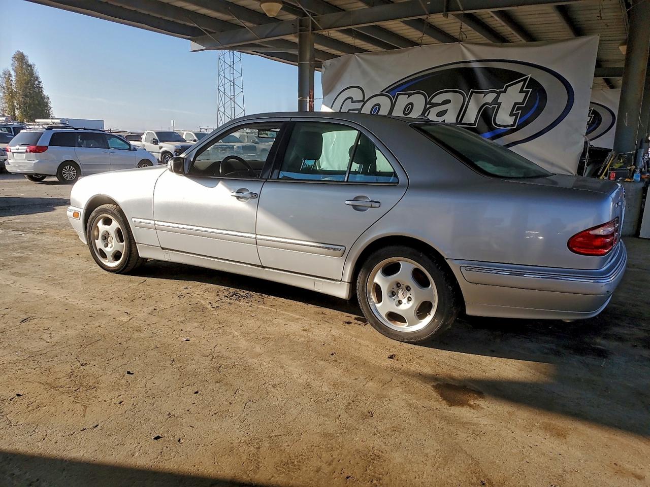 2000 Mercedes Benz E 430 Silver vin: WDBJF70J1YB146555