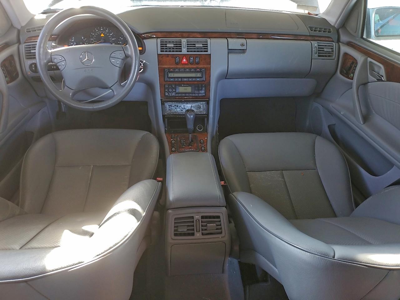 2000 Mercedes Benz E 430 Silver vin: WDBJF70J1YB146555