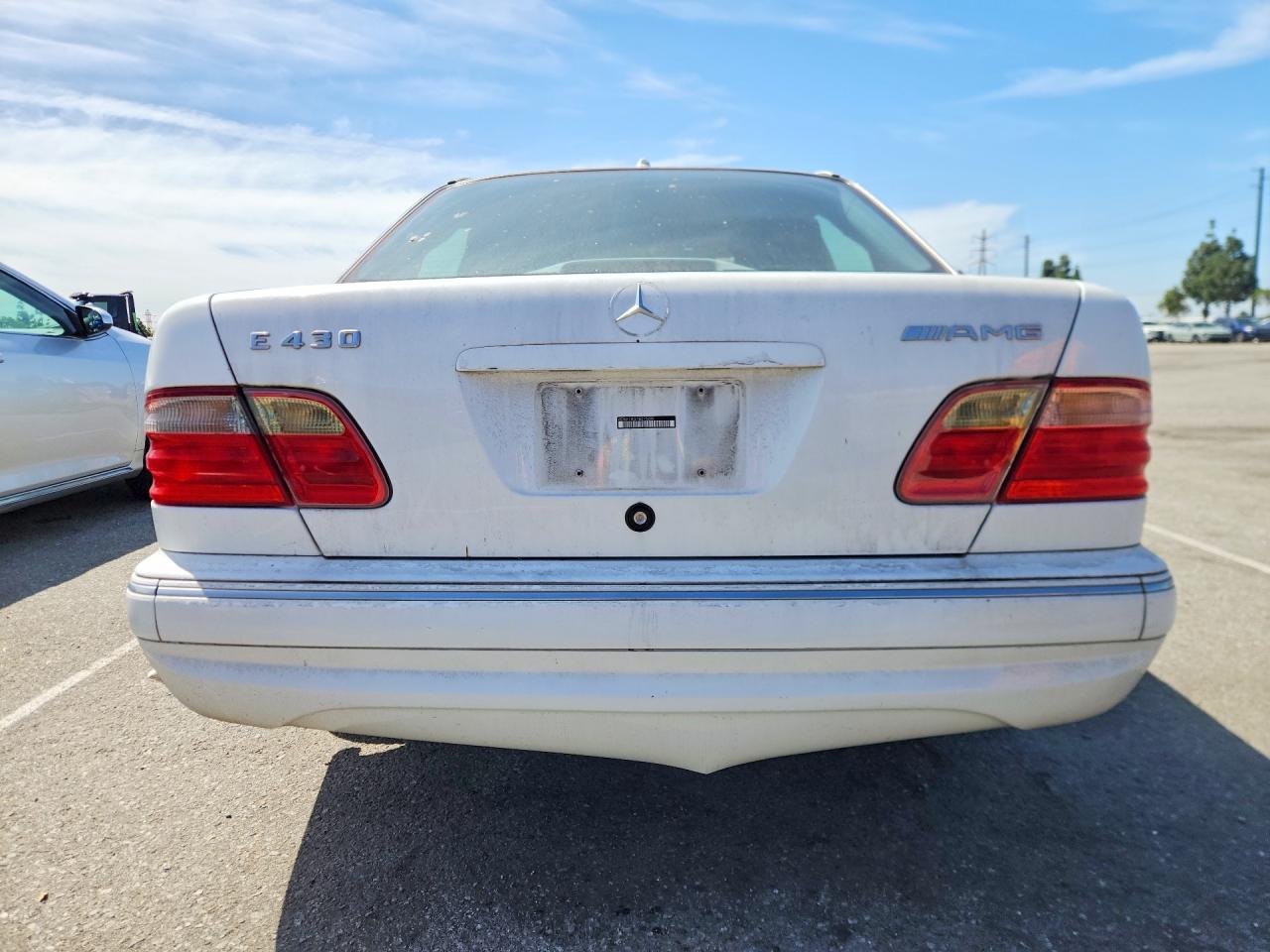 2001 Mercedes-benz E 430 White vin: WDBJF70J21B215288