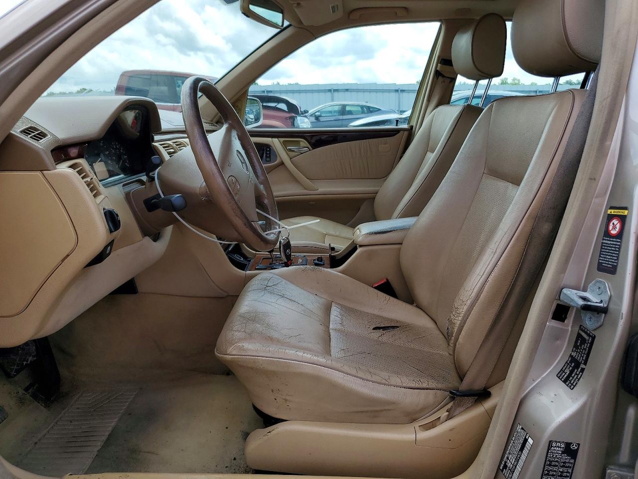 2000 Mercedes-benz E 430 Gold vin: WDBJF70J4YB010436