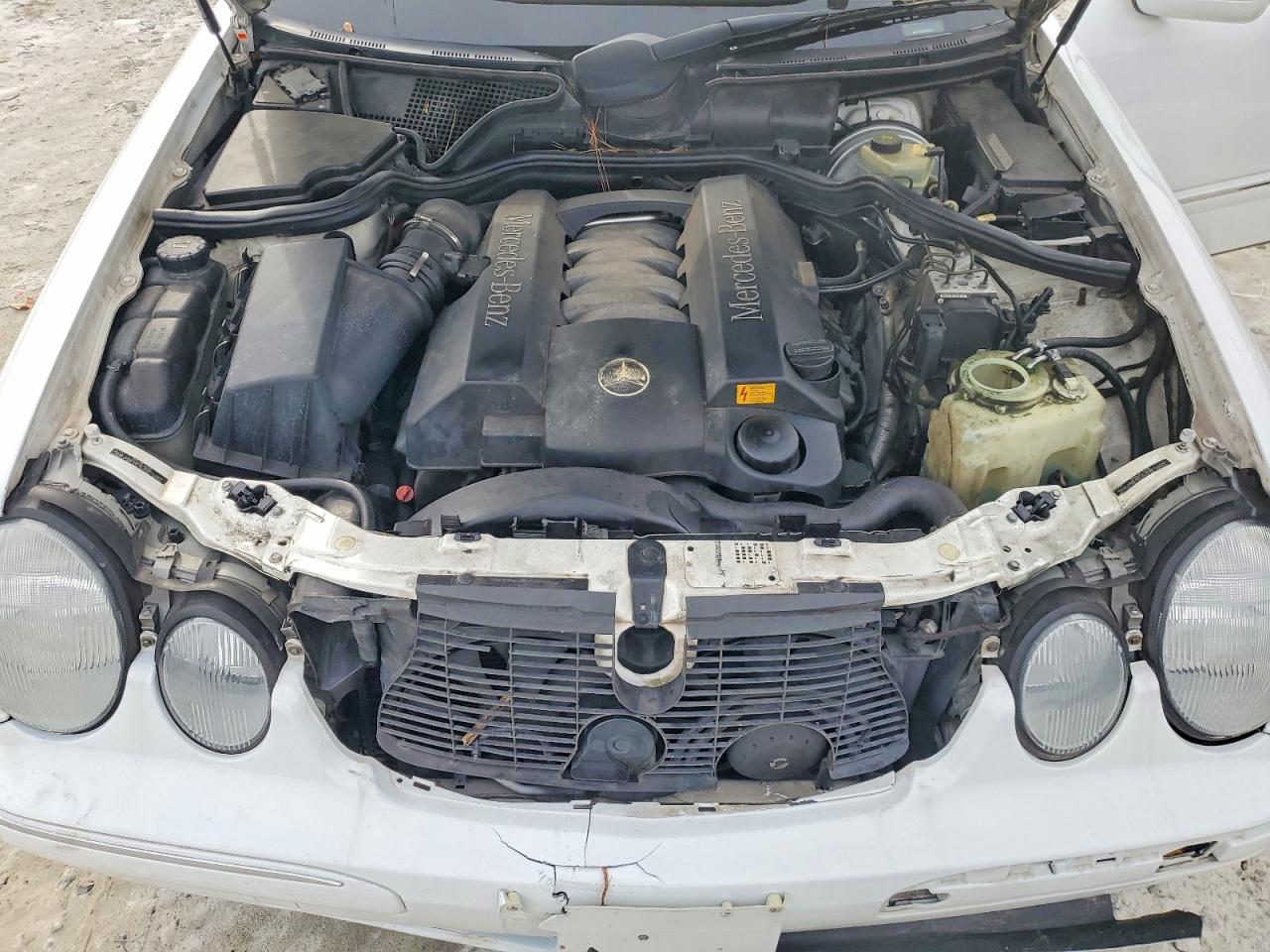 2000 Mercedes-benz E 430 Белый vin: WDBJF70J6YB066071
