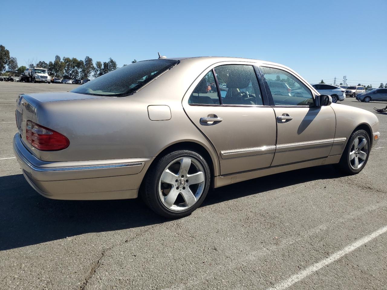 2000 Mercedes-benz E 430 Gold vin: WDBJF70J6YB165876