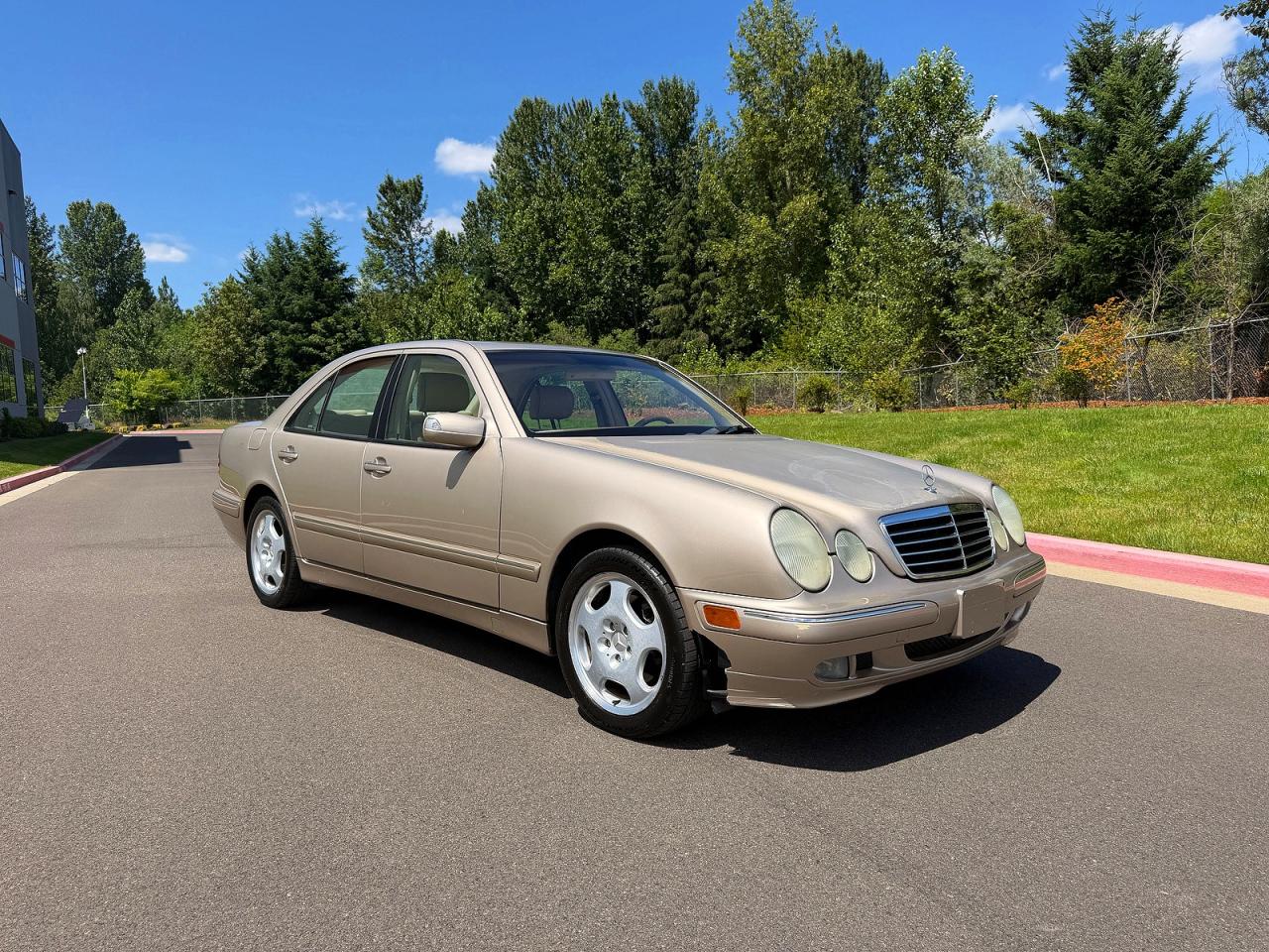 2000 Mercedes-benz E 430 Gold vin: WDBJF70J7YB018627