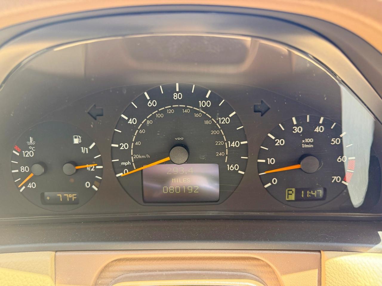 2000 Mercedes-benz E 430 Gold vin: WDBJF70J7YB018627
