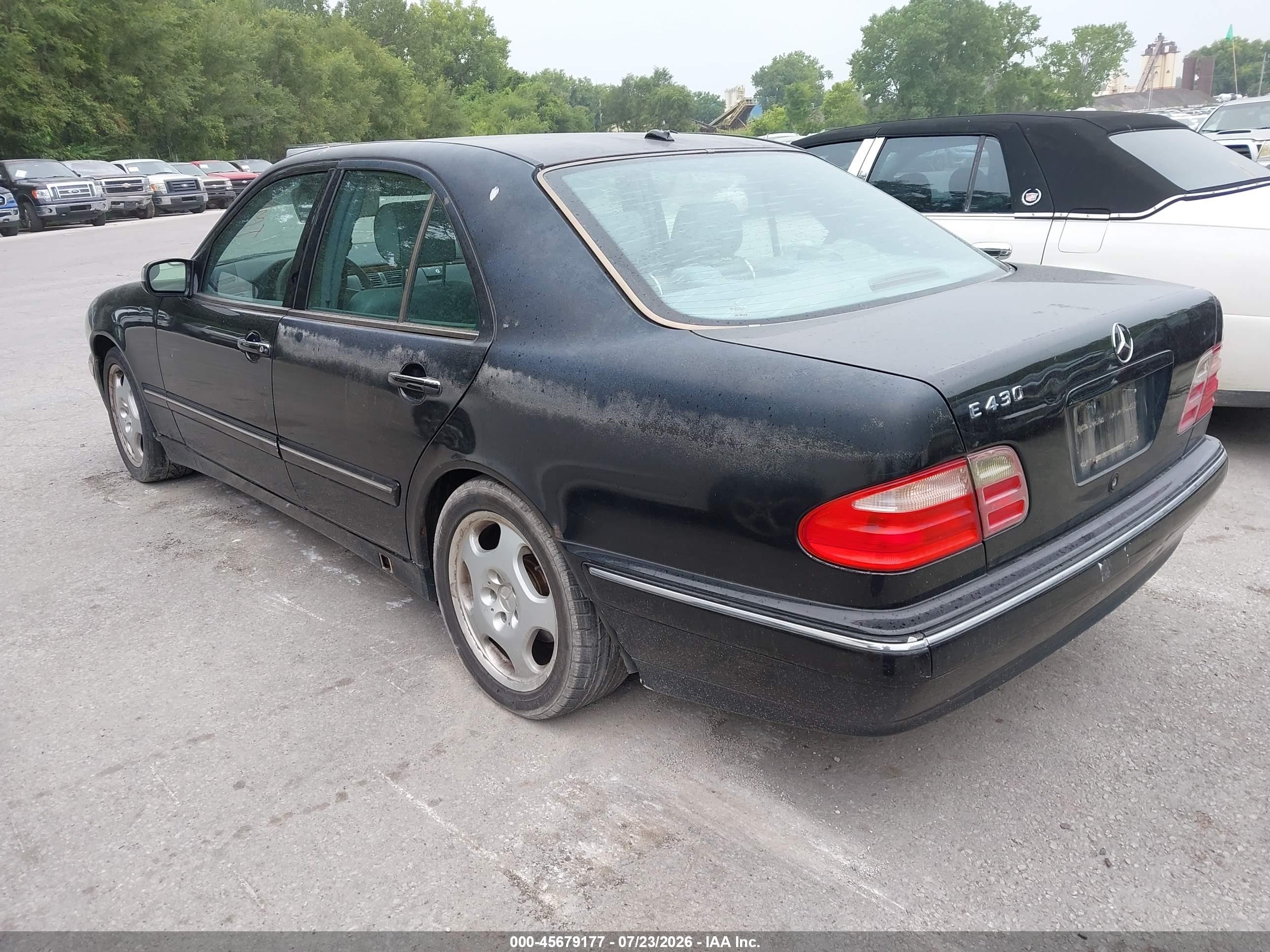 2000 Mercedes-benz E 430   Black vin: WDBJF70J8YB123130