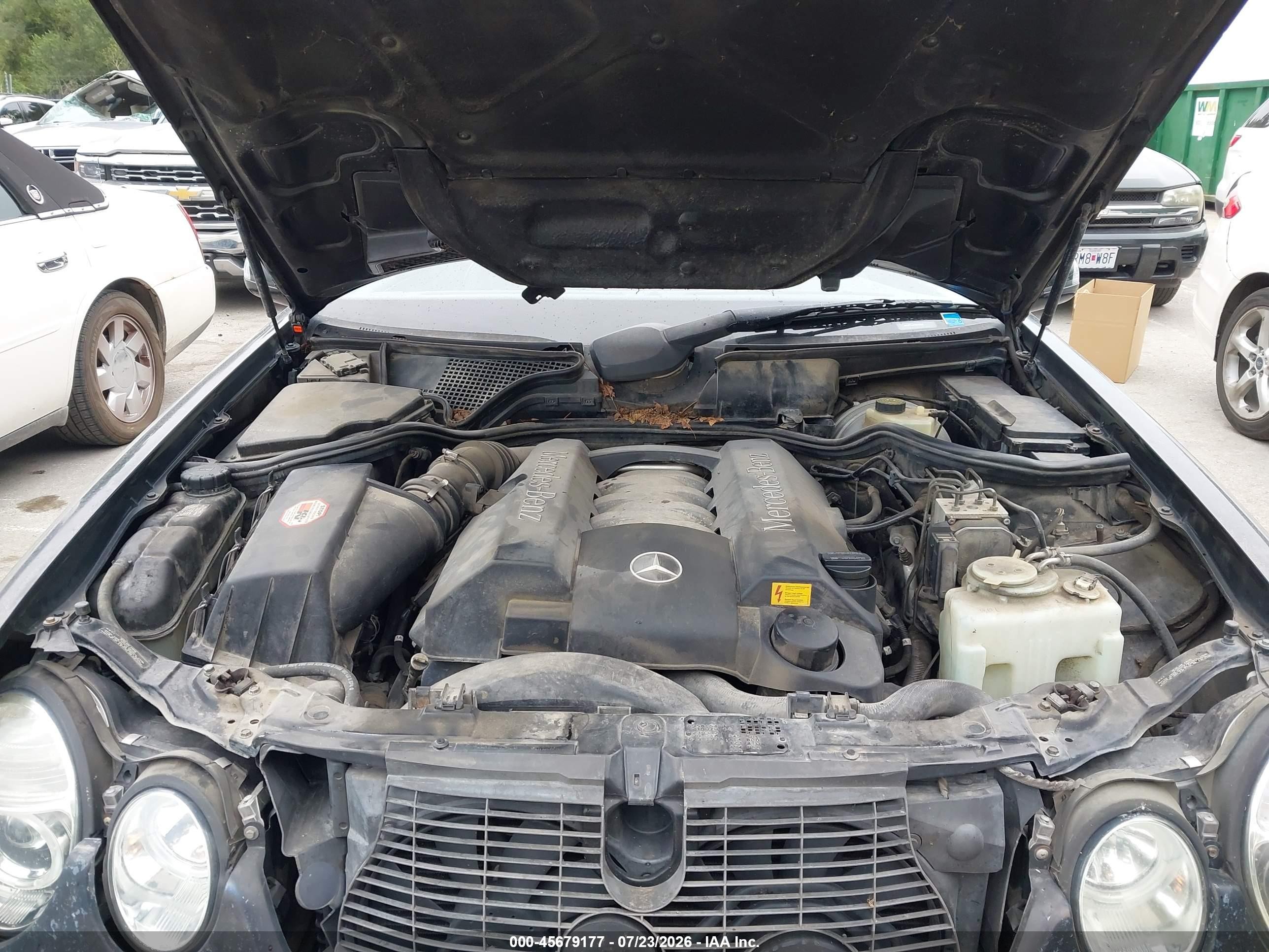 2000 Mercedes-benz E 430   Black vin: WDBJF70J8YB123130