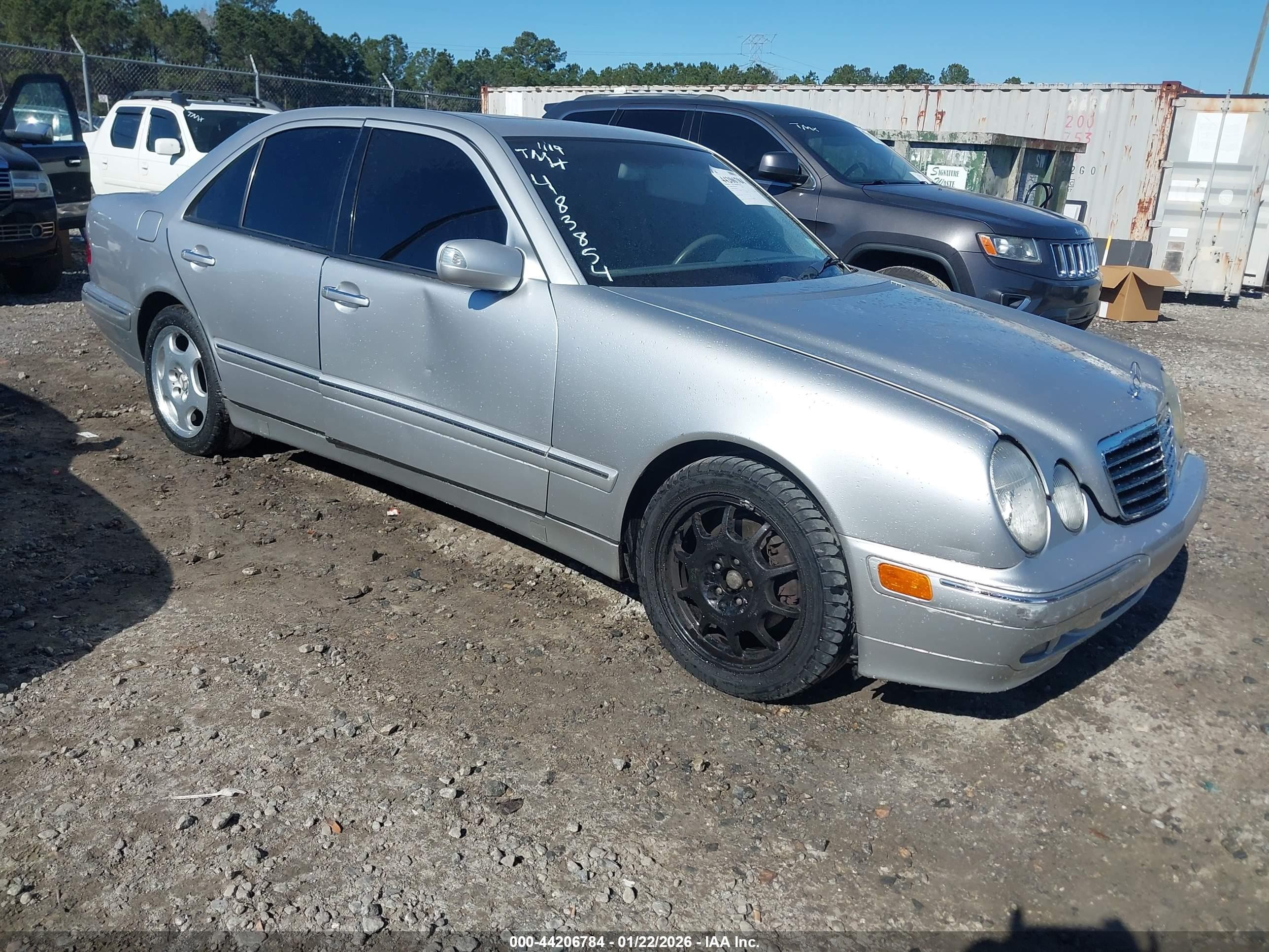 WDBJF70J92B483854