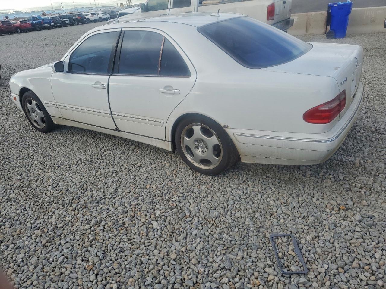 2000 Mercedes-benz E 430 Белый vin: WDBJF70J9YA970342