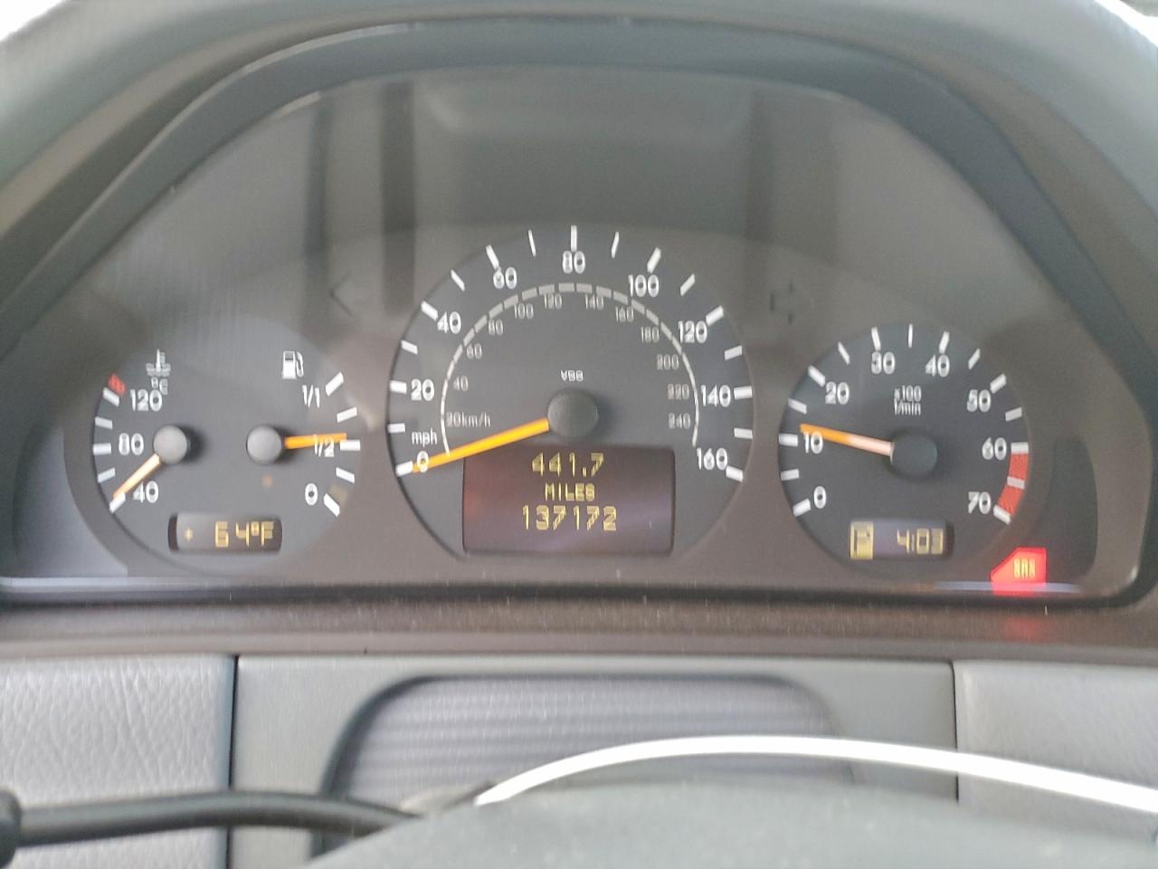 2000 Mercedes-benz E 430 Белый vin: WDBJF70J9YA970342