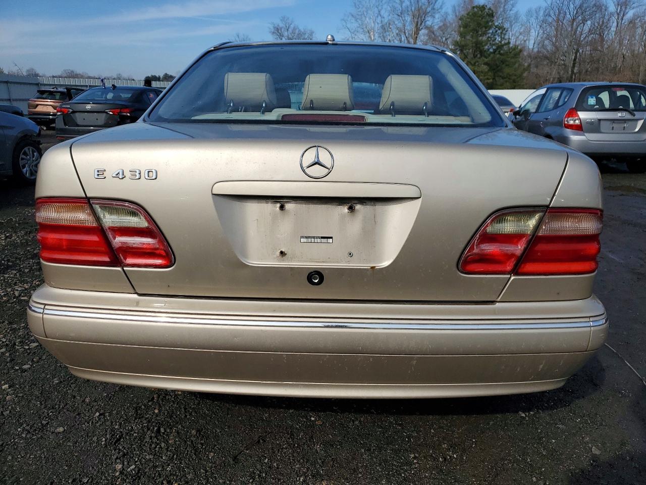 2001 Mercedes-benz E 430 Золотой vin: WDBJF70JX1B187675