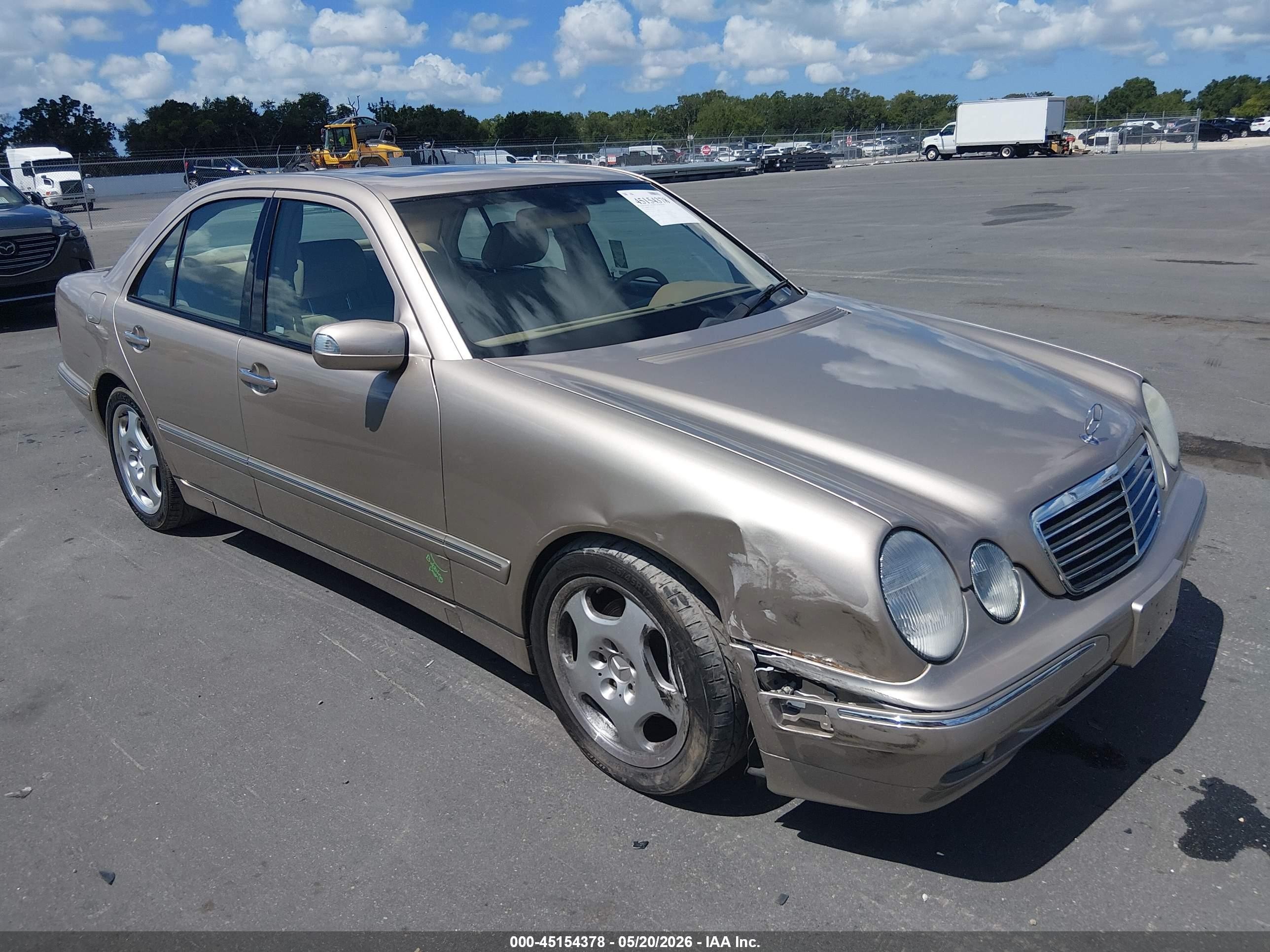 WDBJF70JX1B197588
