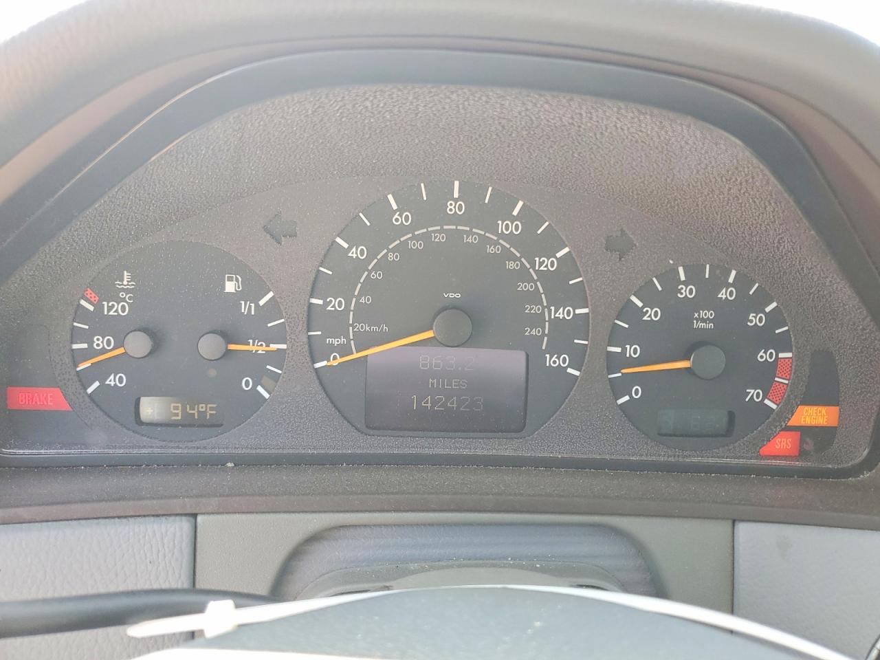 2000 Mercedes-benz E 430 Silver vin: WDBJF70JXYA985643