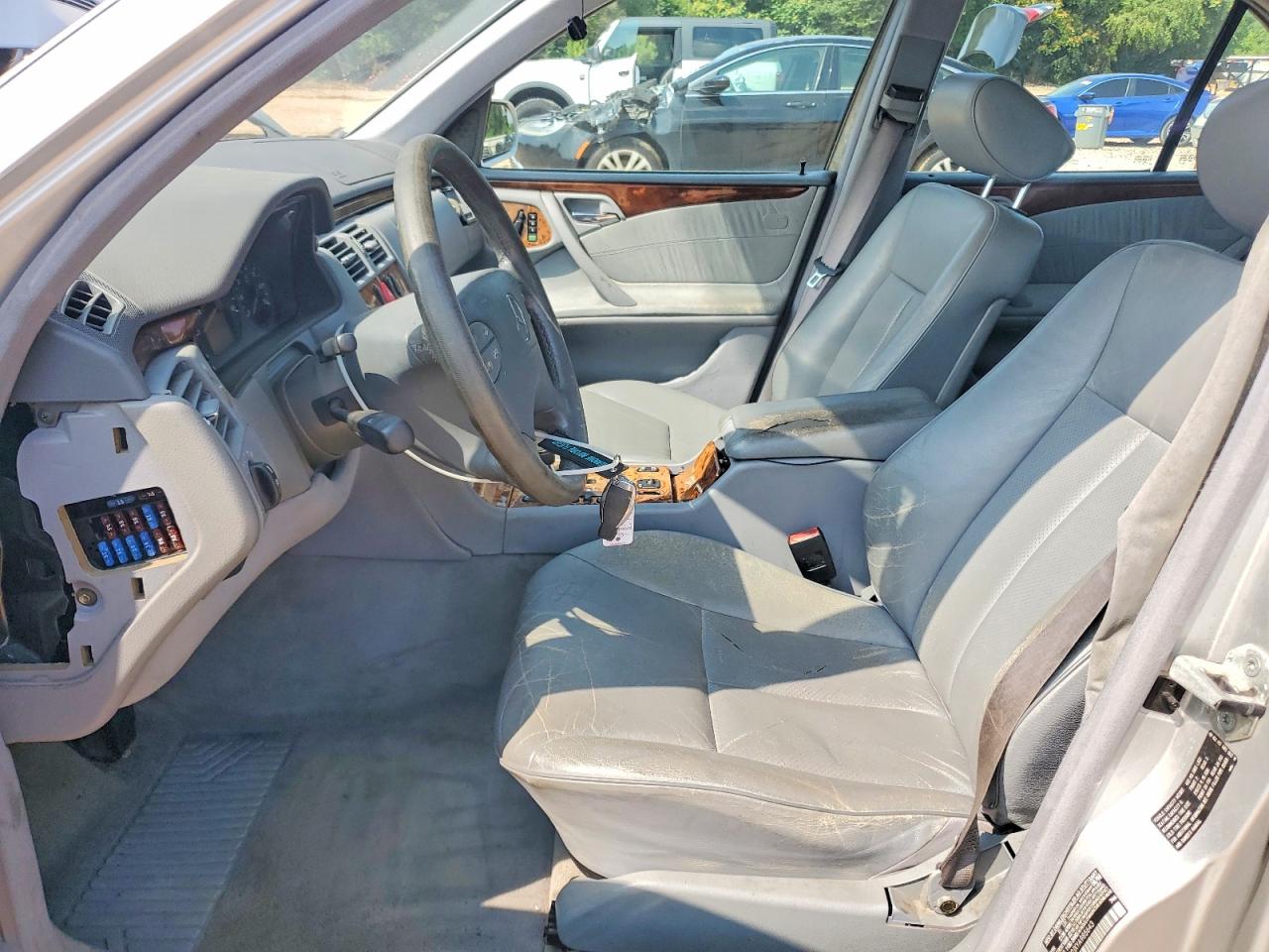2000 Mercedes-benz E 430 Silver vin: WDBJF70JXYA985643
