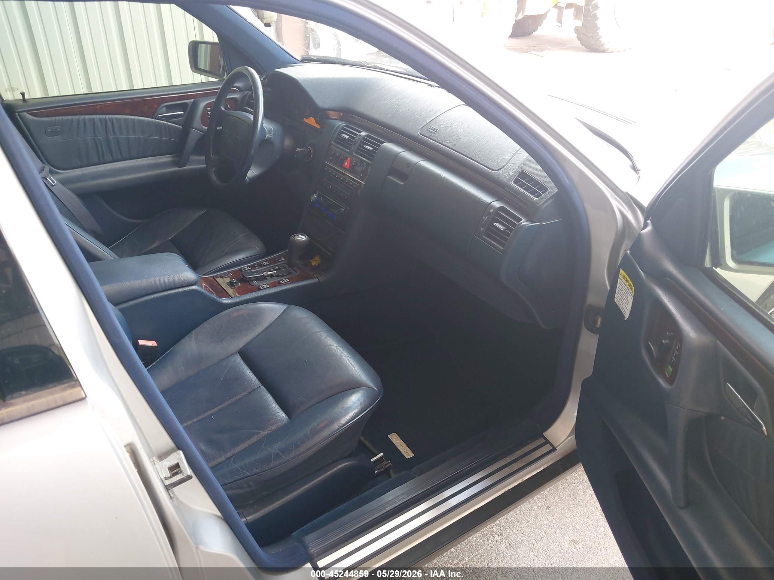1997 Mercedes-benz E 420   Silver vin: WDBJF72F1VA455064