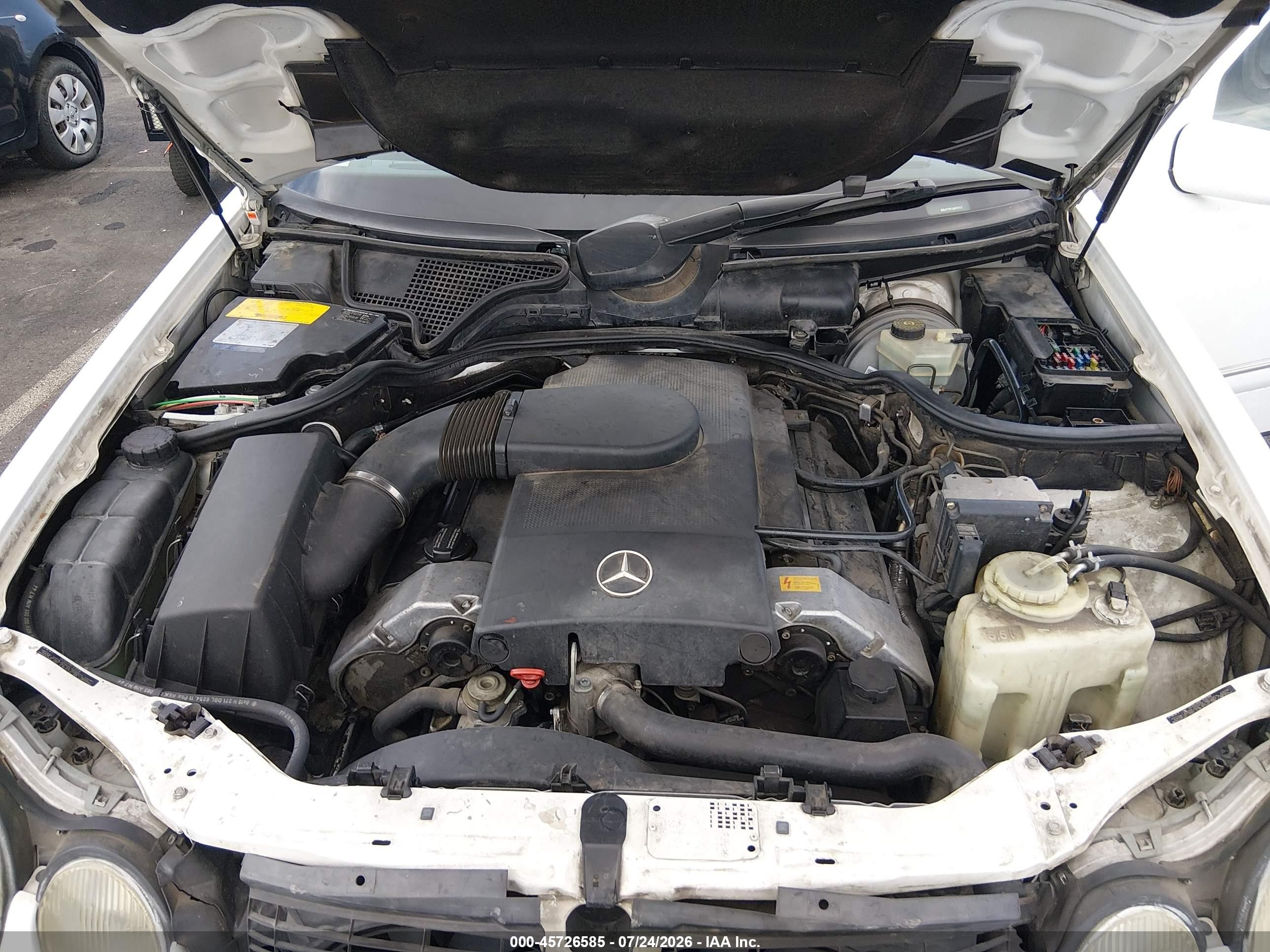 1997 Mercedes-benz E 420   White vin: WDBJF72F1VA574717