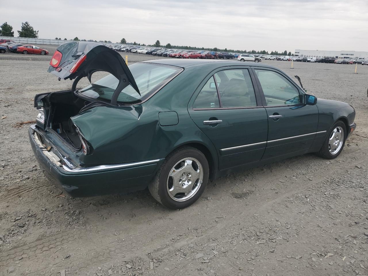 1997 Mercedes-benz E 420 Green vin: WDBJF72F3VA088328
