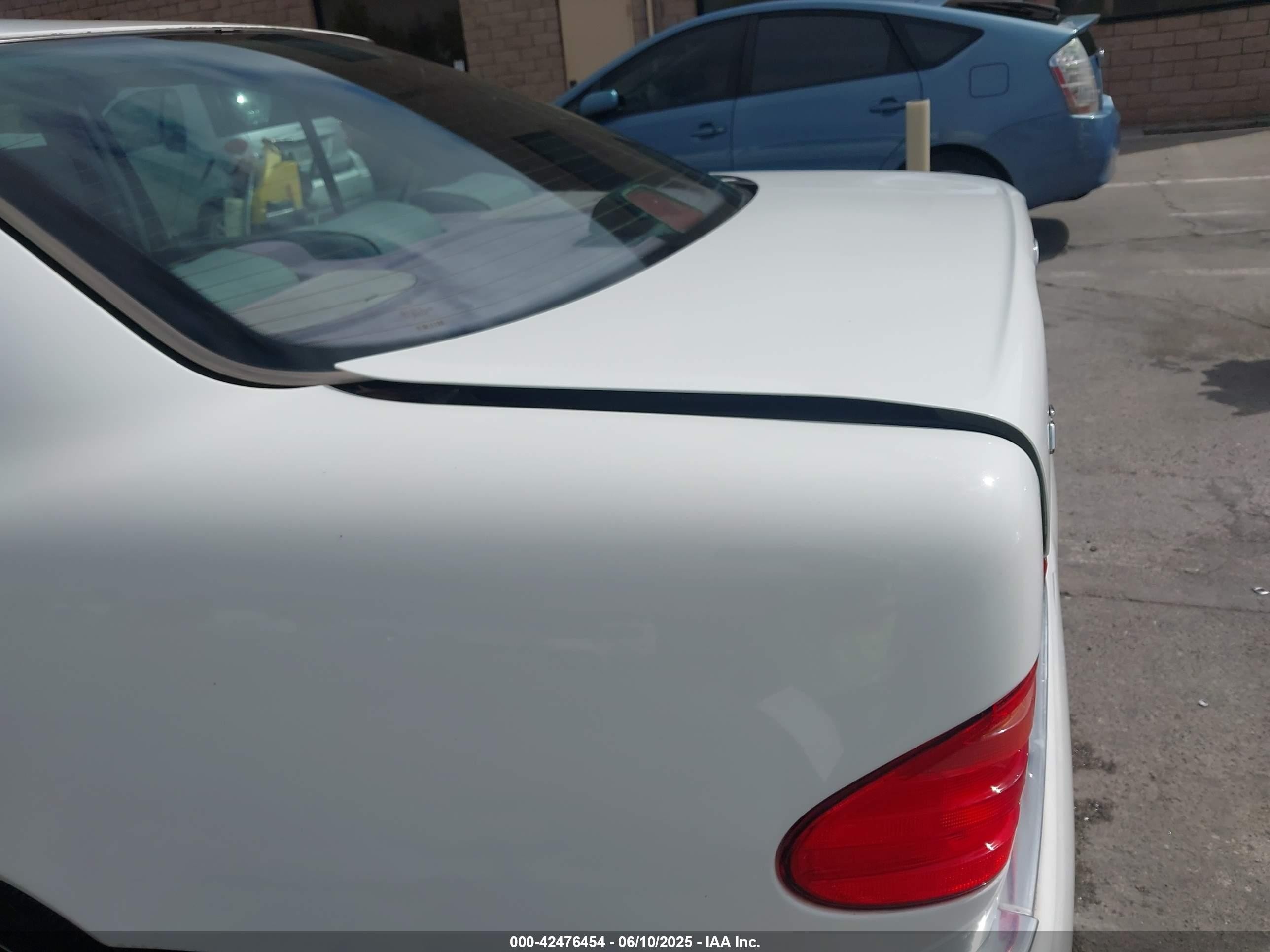 1997 Mercedes-benz E 420   White vin: WDBJF72F4VA207066