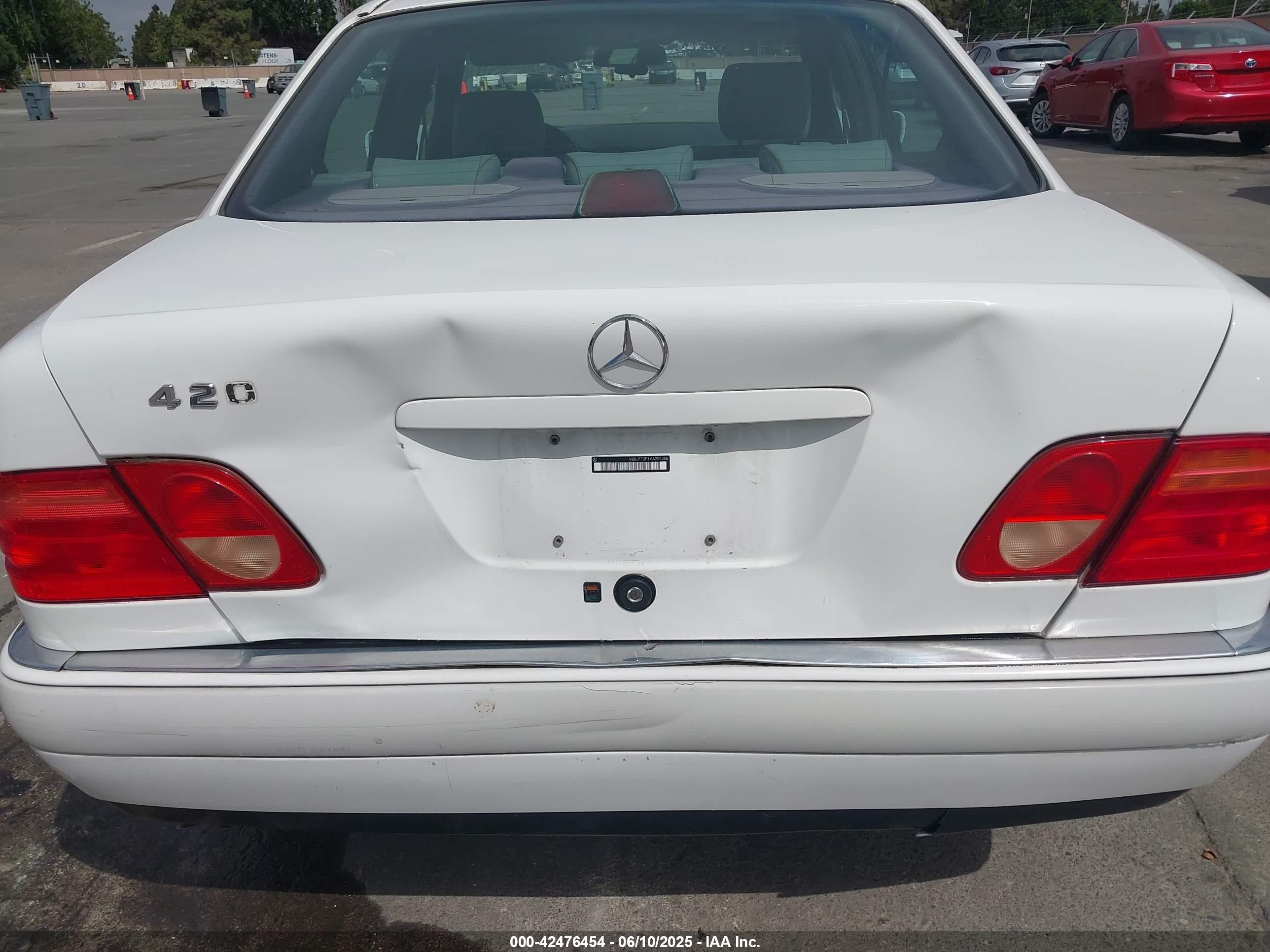 1997 Mercedes-benz E 420   White vin: WDBJF72F4VA207066