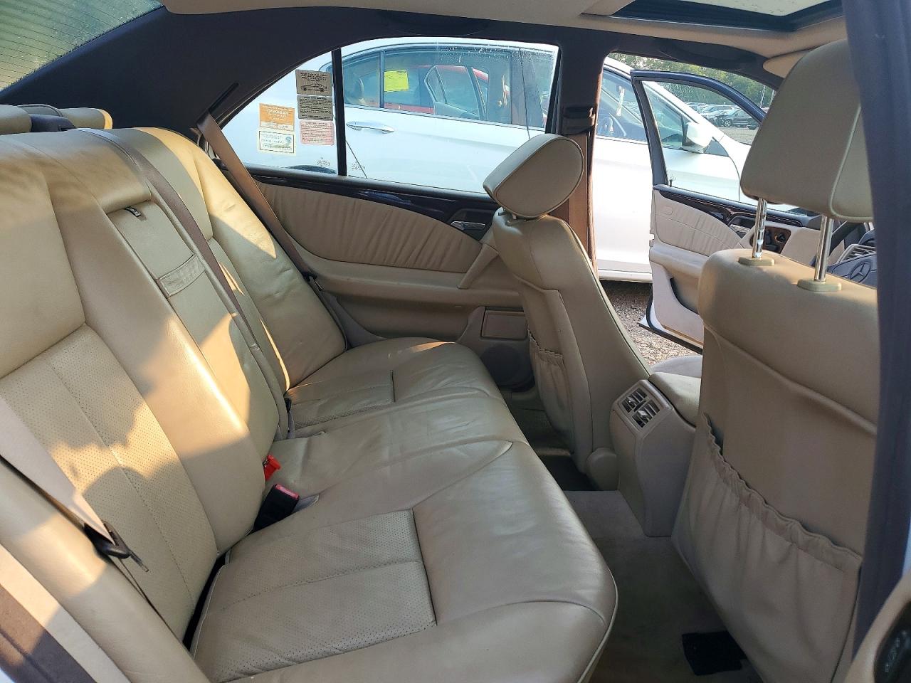 1997 Mercedes-benz E 420 White vin: WDBJF72F4VA227608