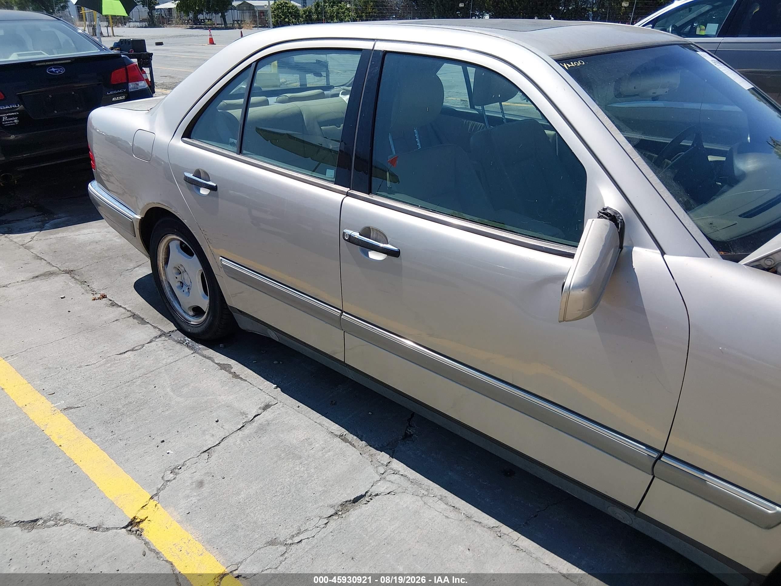 1997 Mercedes-benz E 420 Gold vin: WDBJF72F4VA283936