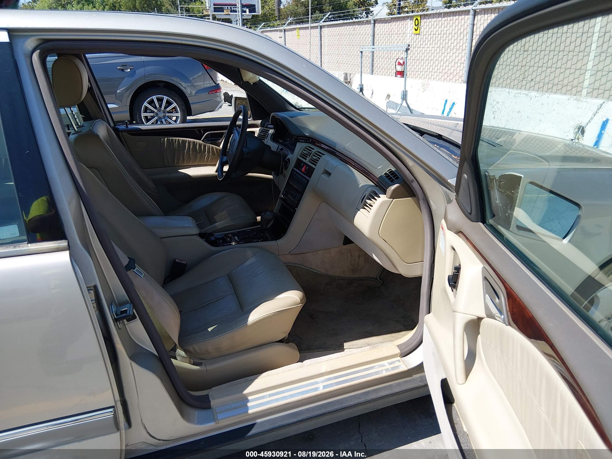 1997 Mercedes-benz E 420 Gold vin: WDBJF72F4VA283936