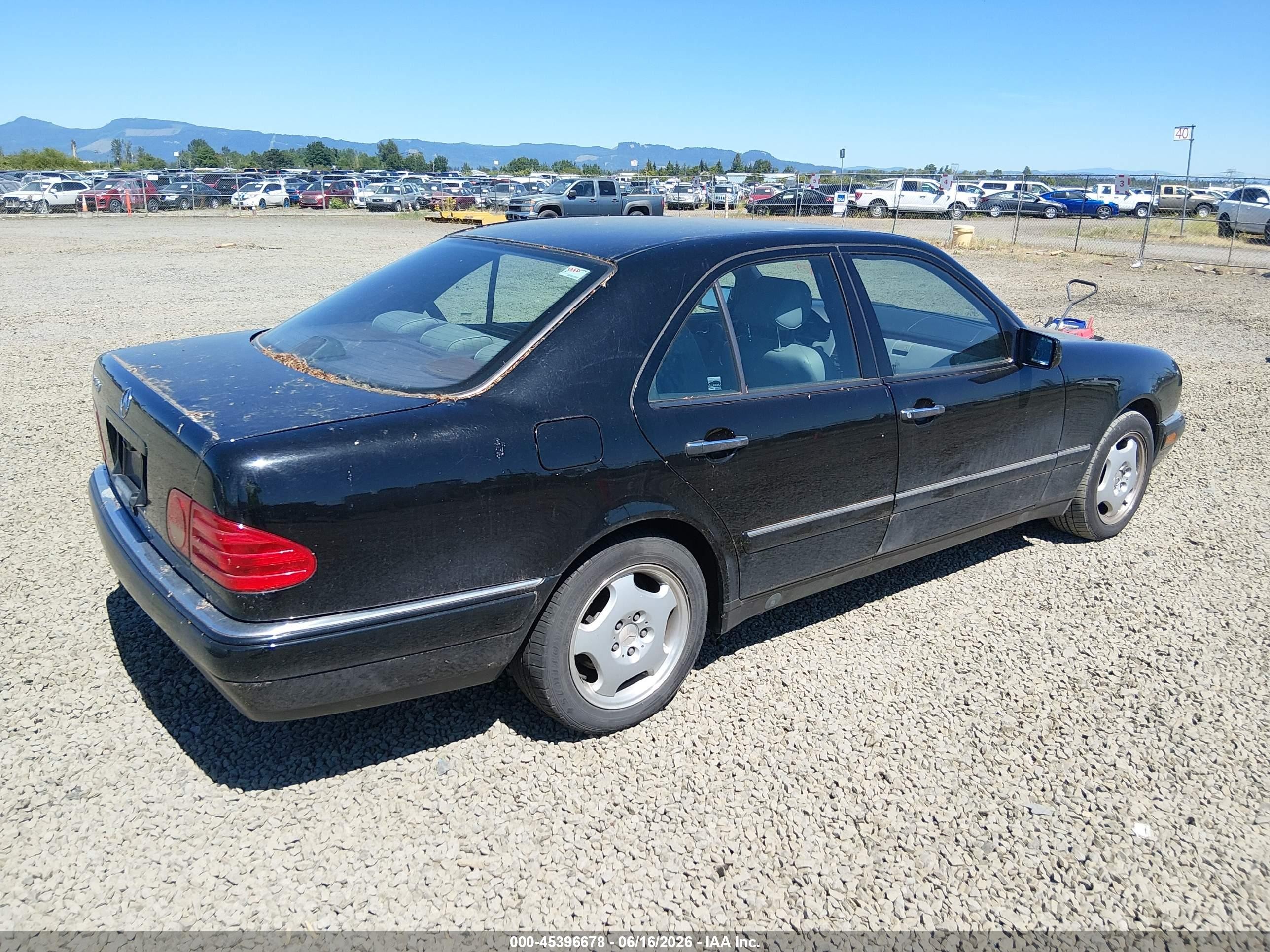 1997 Mercedes-benz E 420   Black vin: WDBJF72F4VA296962
