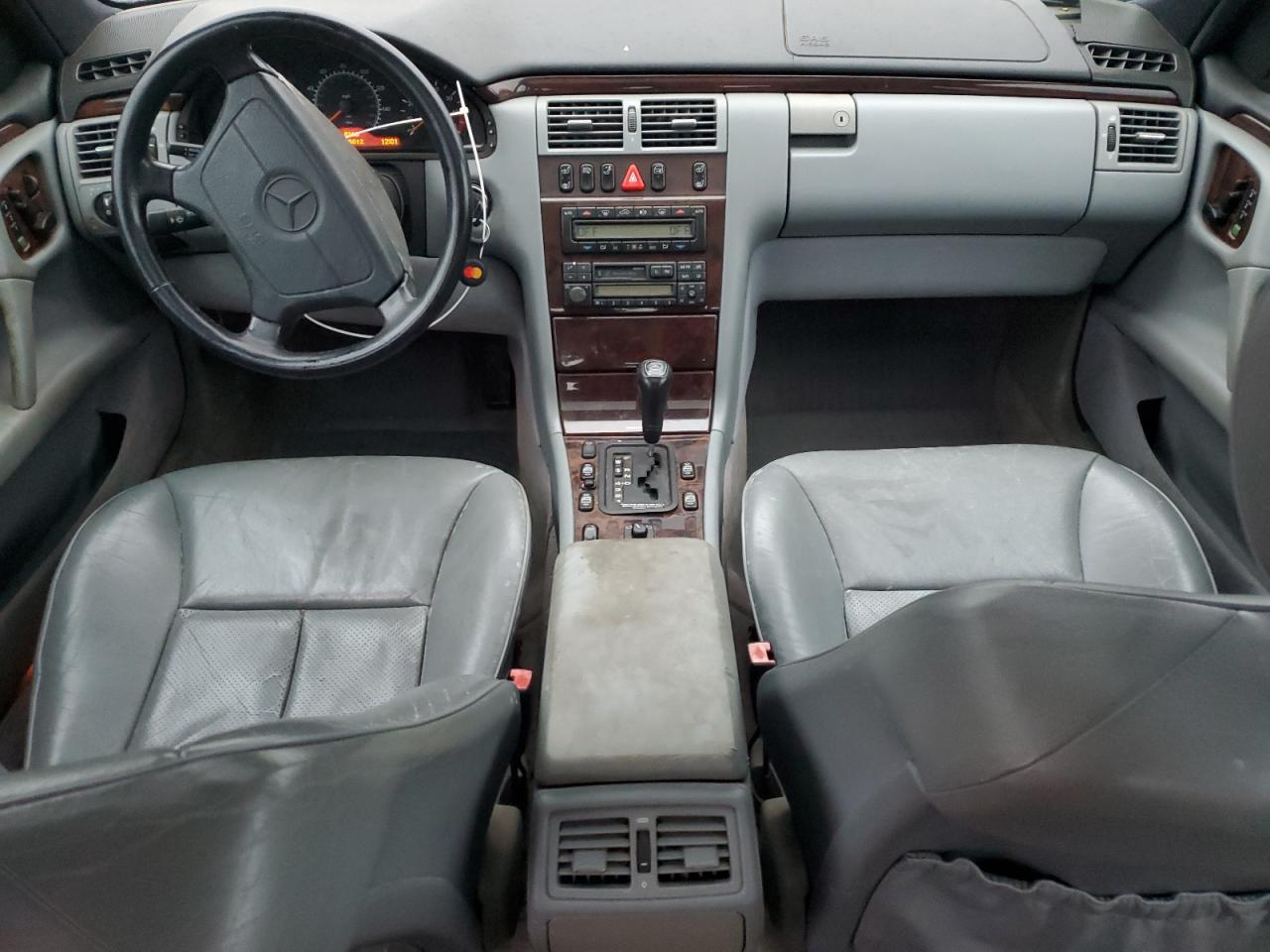1997 Mercedes-benz E 420 Silver vin: WDBJF72F4VA386872